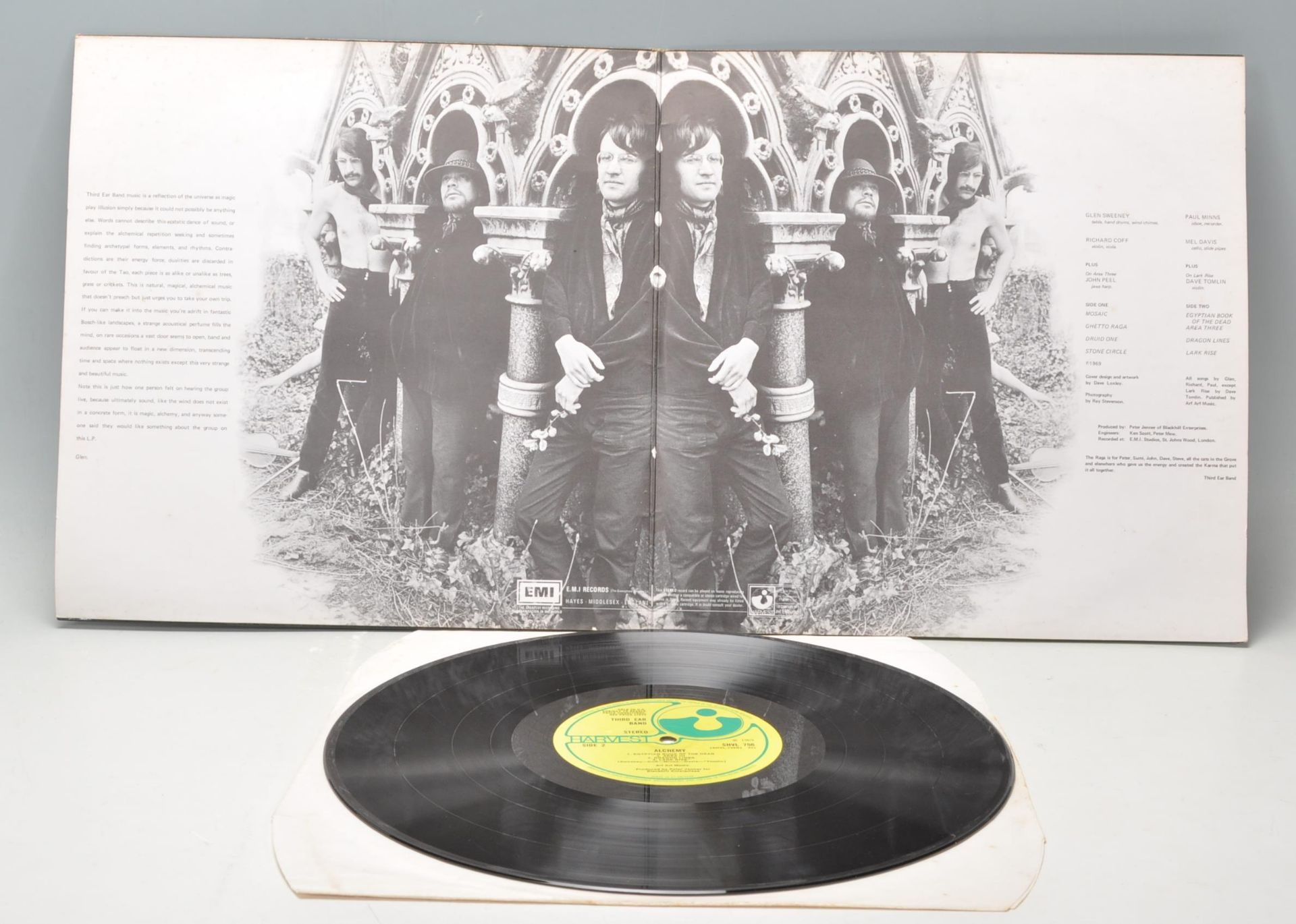 A vinyl long play LP record album by Third Ear Band – Alchemy – Original EMI Harvest 1st U.K. - Bild 3 aus 4