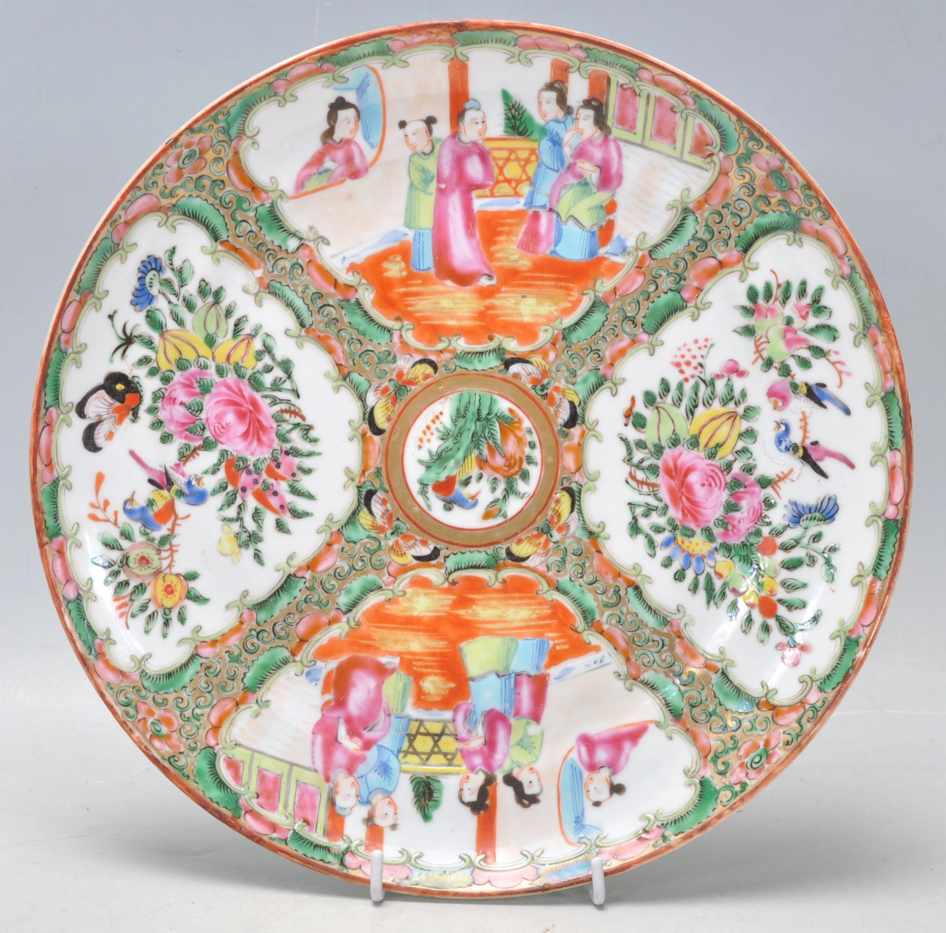 A selection of Oriental ceramics to include a 19th Century Canton wall charger famille rose plate - Bild 9 aus 13