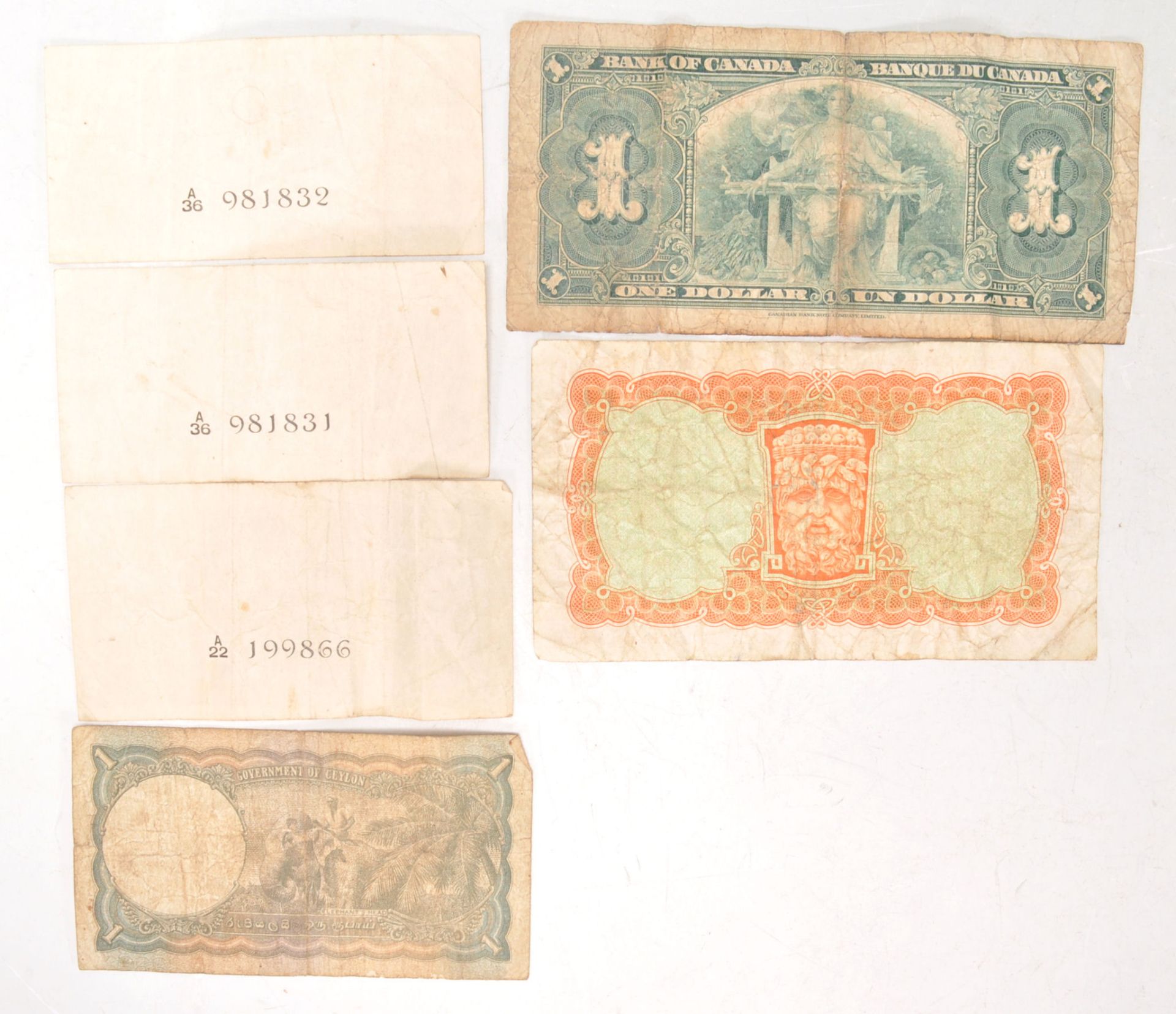 A collection of 20th Century bank notes to include George VI notes; 2 x Ceylon twenty five cents - Bild 2 aus 2