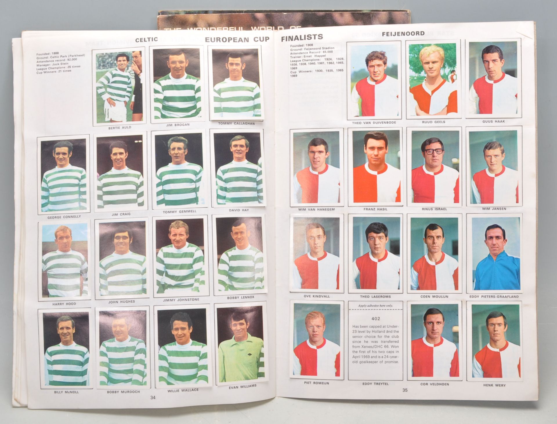A group of three vintage football Soccer Stars sticker albums to include Gala Collection 1970/71, - Bild 47 aus 49