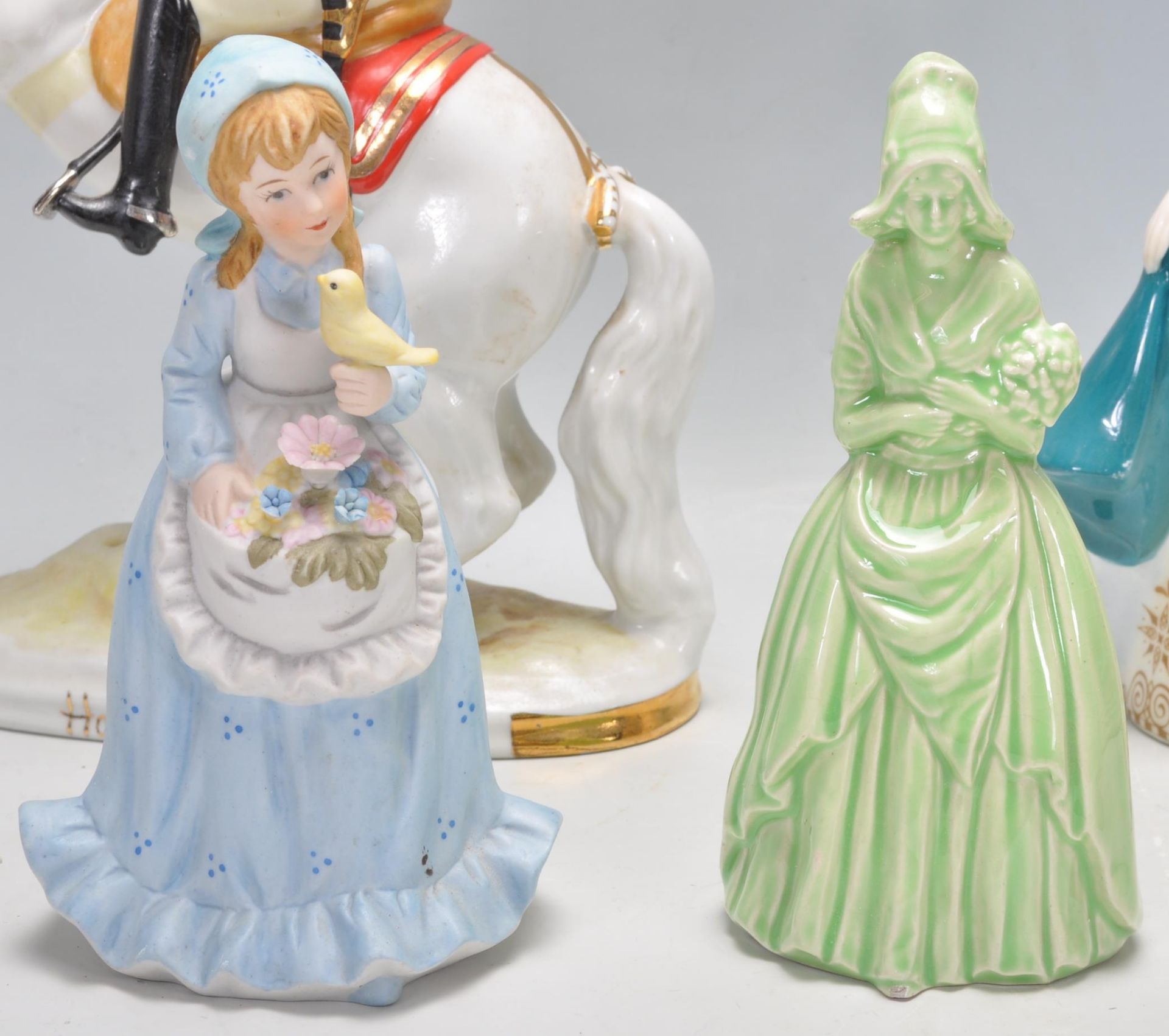 A collection of 20th Century ceramics figurines to include an Austrian Hans Poelzer porcelain - Bild 2 aus 14