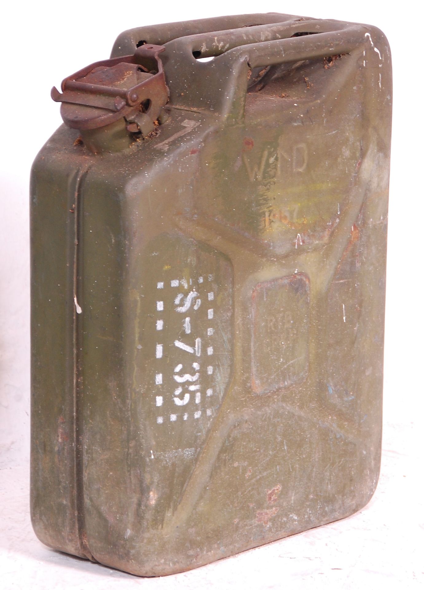 Two vintage 20th Century military jerry petrol cans, both retaining original green paintwork with - Bild 2 aus 5