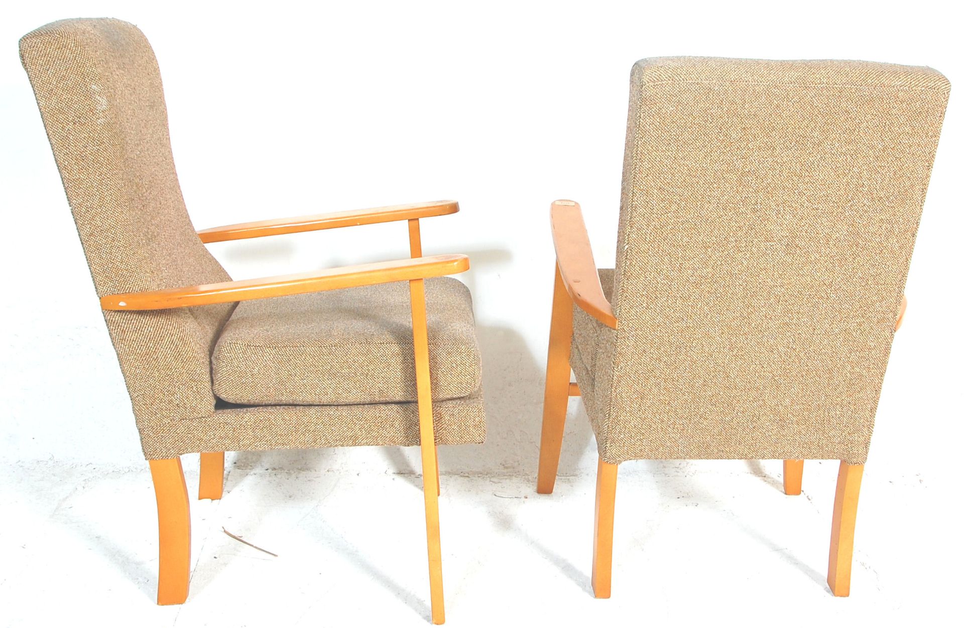 A pair of vintage retro mid 20th Century open arm chairs having wooden frames with brown upholstered - Bild 3 aus 3