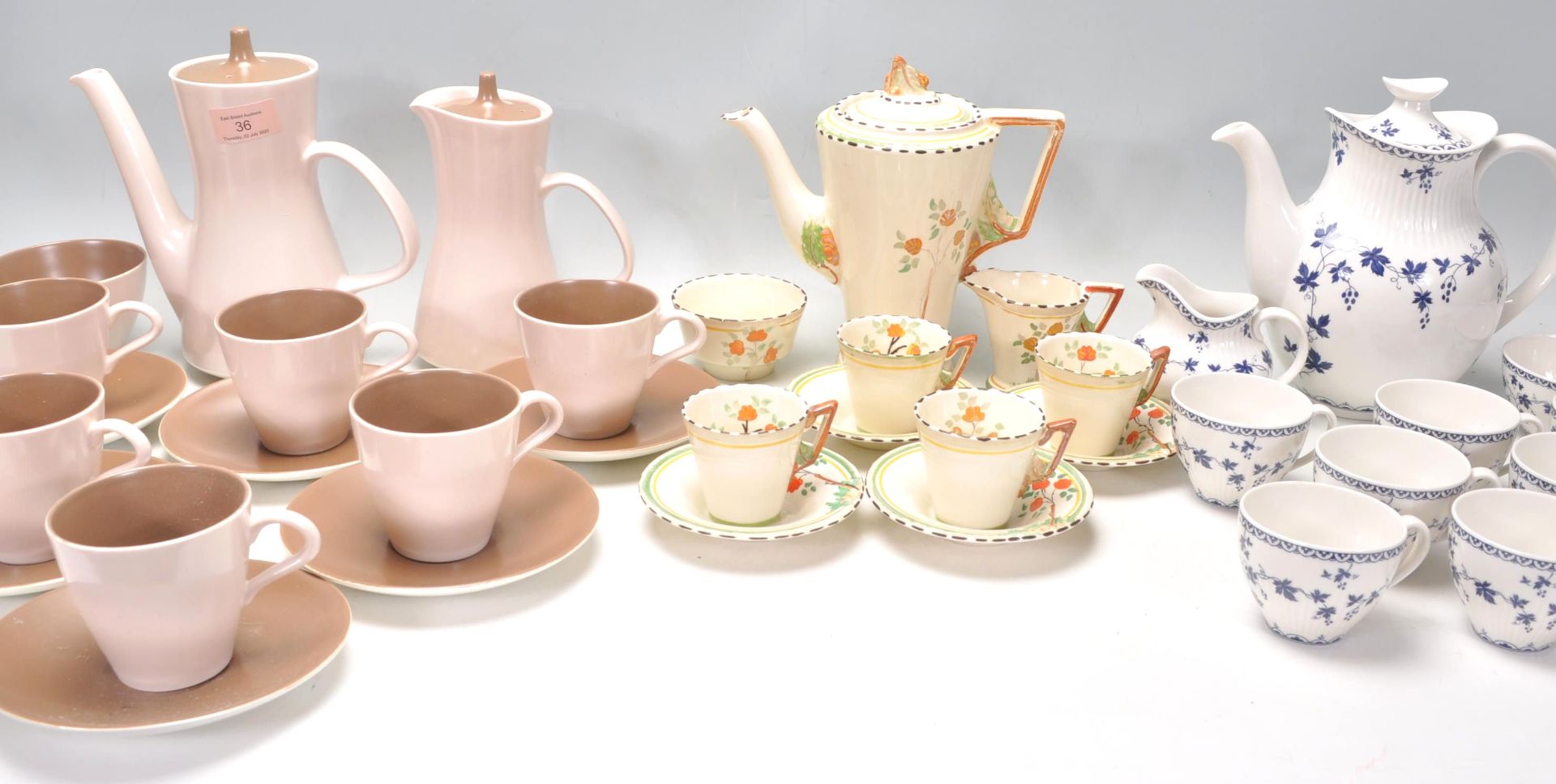 A collection of vintage bone china tea sets to include an Art Deco Burleigh ware tea set having - Bild 2 aus 15