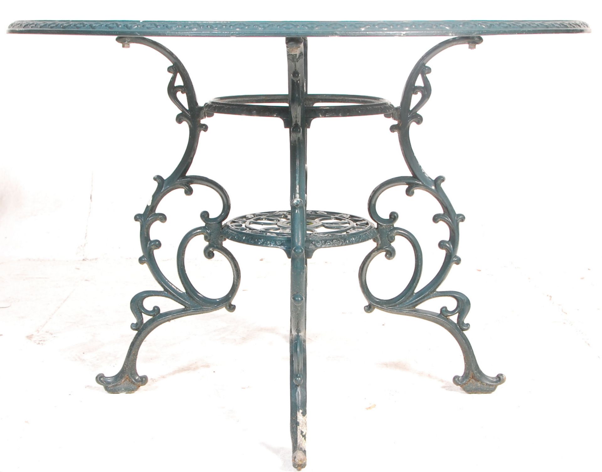A good reproduction 19th century Coalbrookdale style revival cast metal garden table complete with - Image 7 of 10