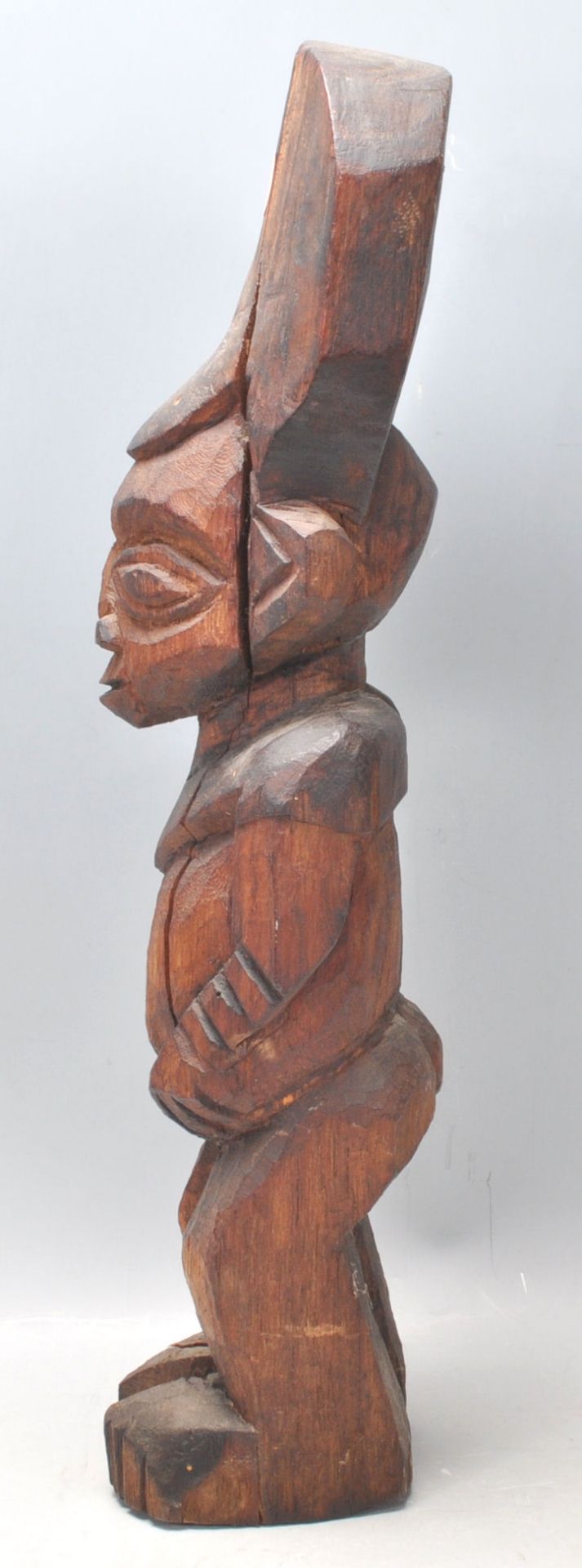 An African tribal fertility figurine having a large round stylised head dress, possibly Nigerian, - Bild 5 aus 9