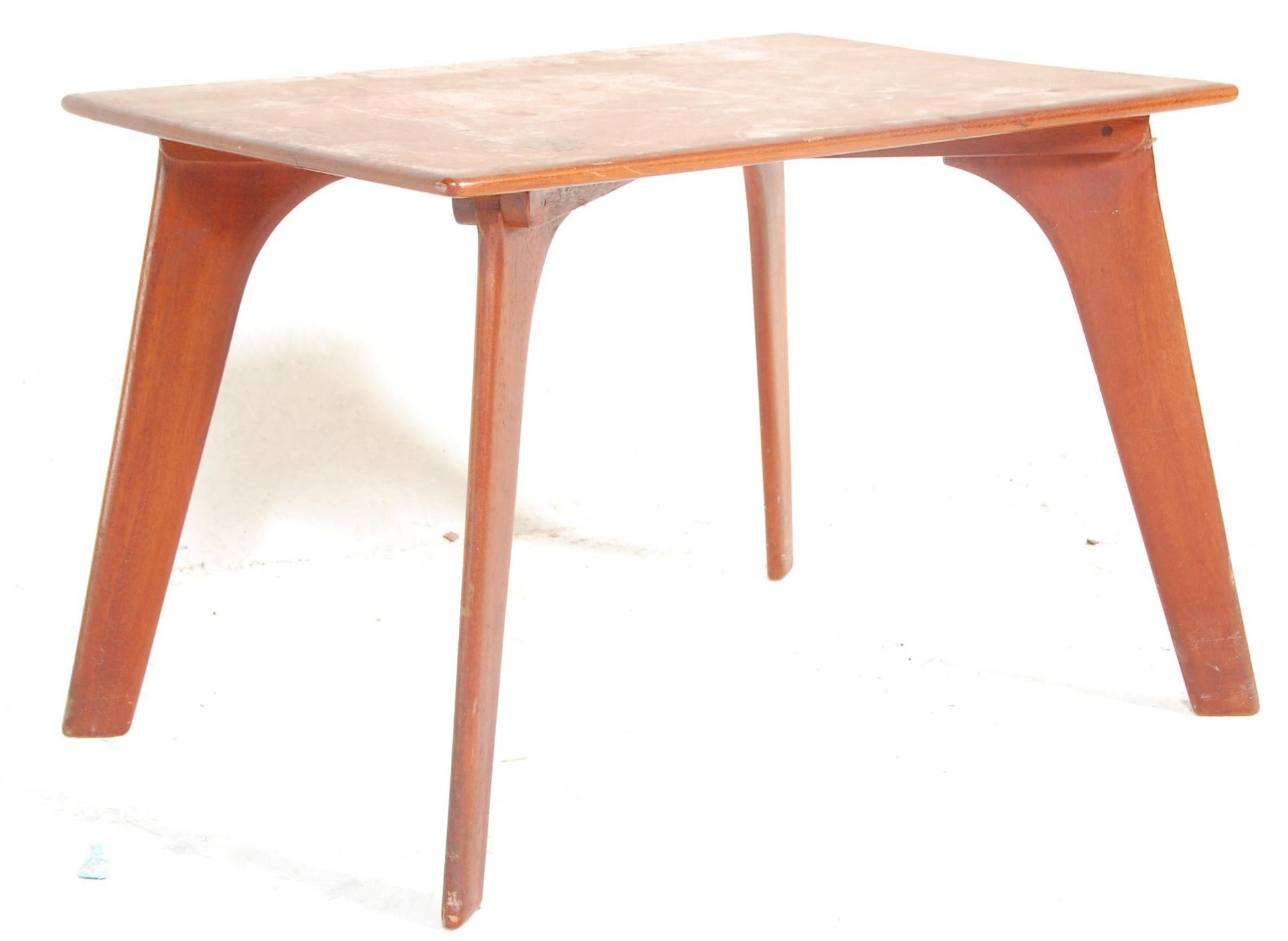 A retro mid 20th Century sewing stool having a orange fabric lift up lid and black rexine covered - Bild 9 aus 10