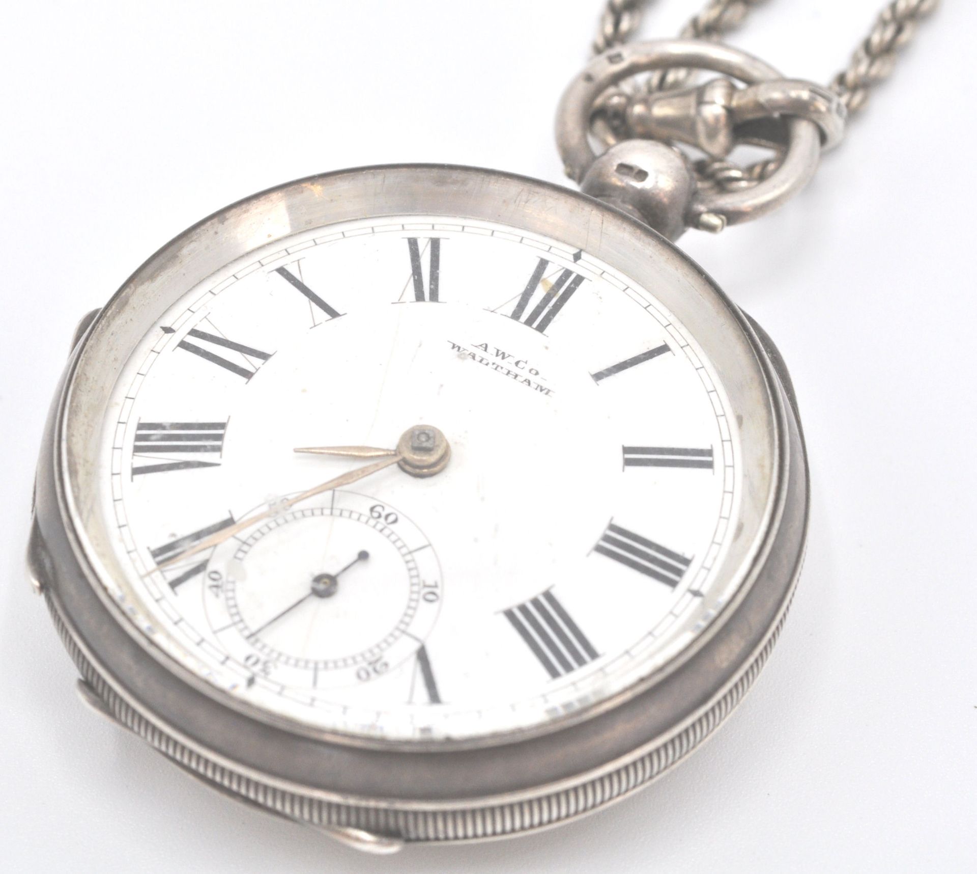 A 19th Century Victorian silver hallmarked open face pocket watch. The white enamel face having a - Bild 2 aus 6