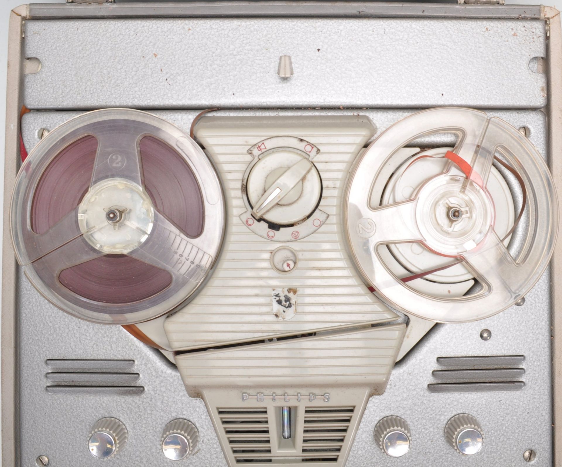 A vintage two tone Defiant portable record player together with a Philips portable reel to reel - Bild 3 aus 5