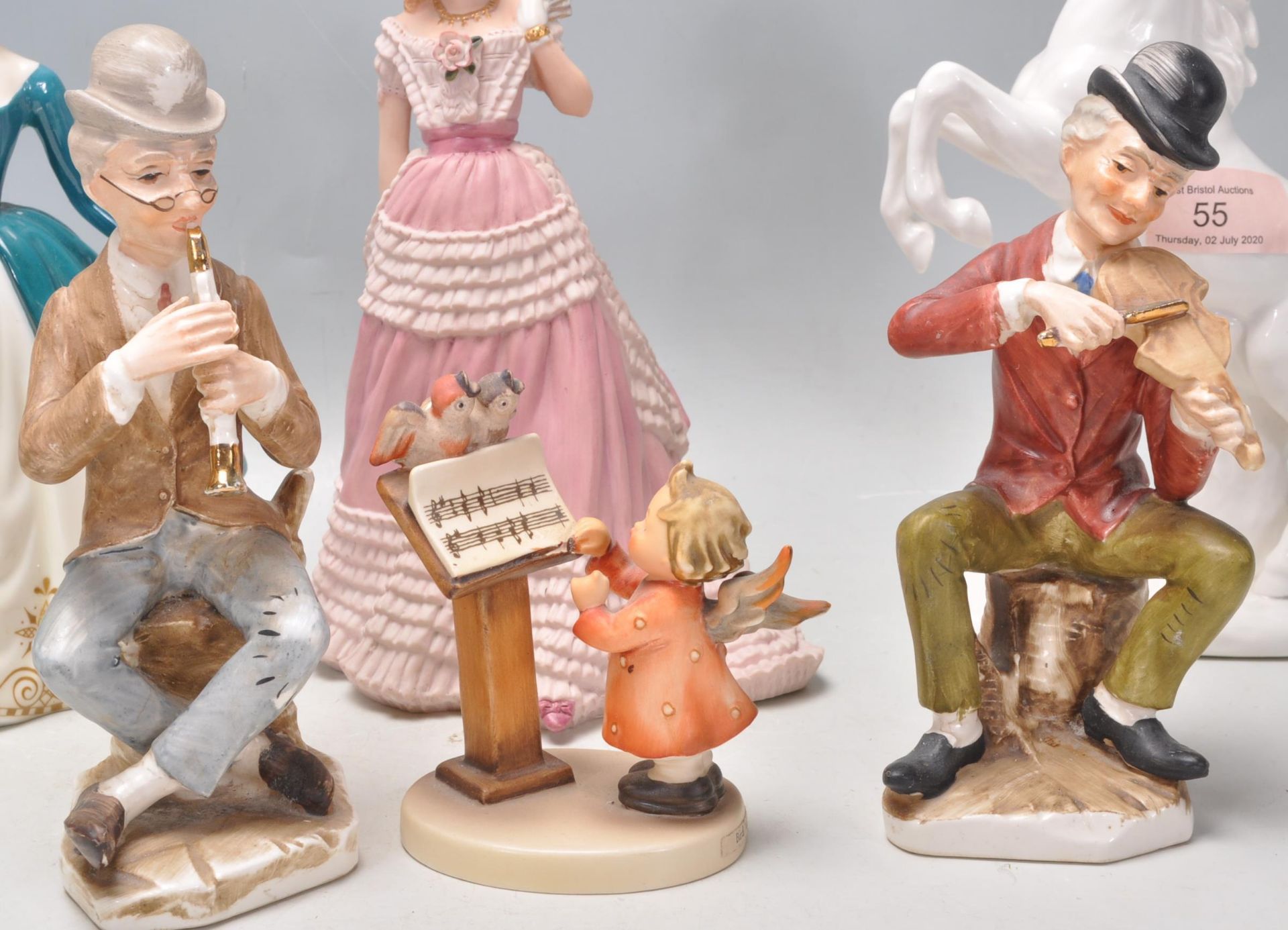 A collection of 20th Century ceramics figurines to include an Austrian Hans Poelzer porcelain - Bild 3 aus 14