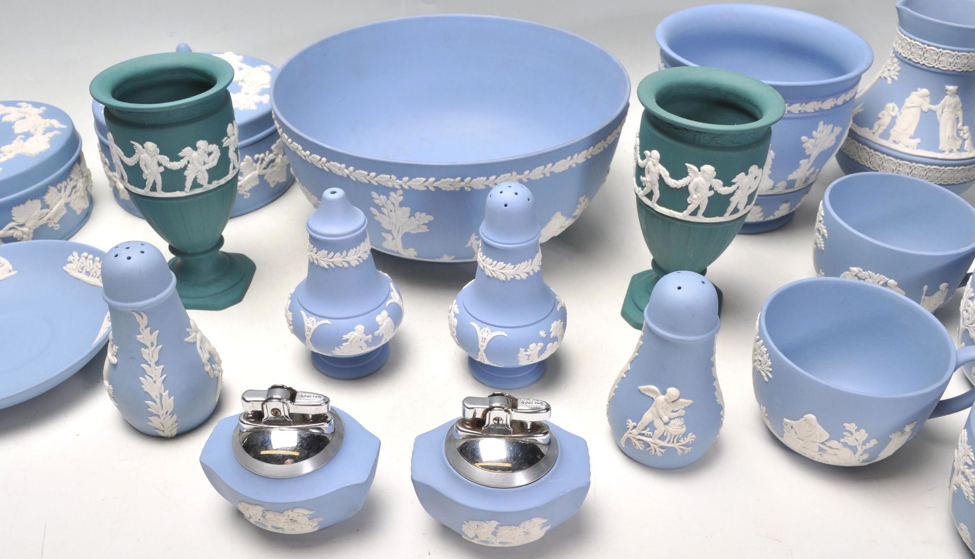 A big group of mostly Wedgwood Jasperware ceramics - Bild 7 aus 12