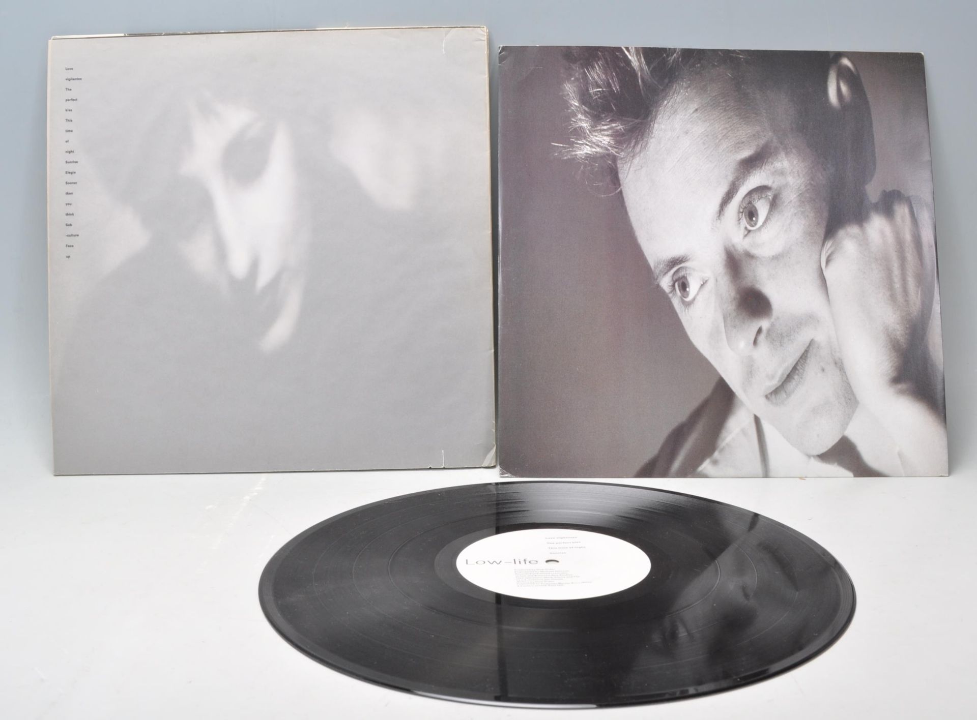 A vinyl long play LP record album by New Order – Low Life – Original Factory 1st U.K. Press – - Bild 3 aus 4