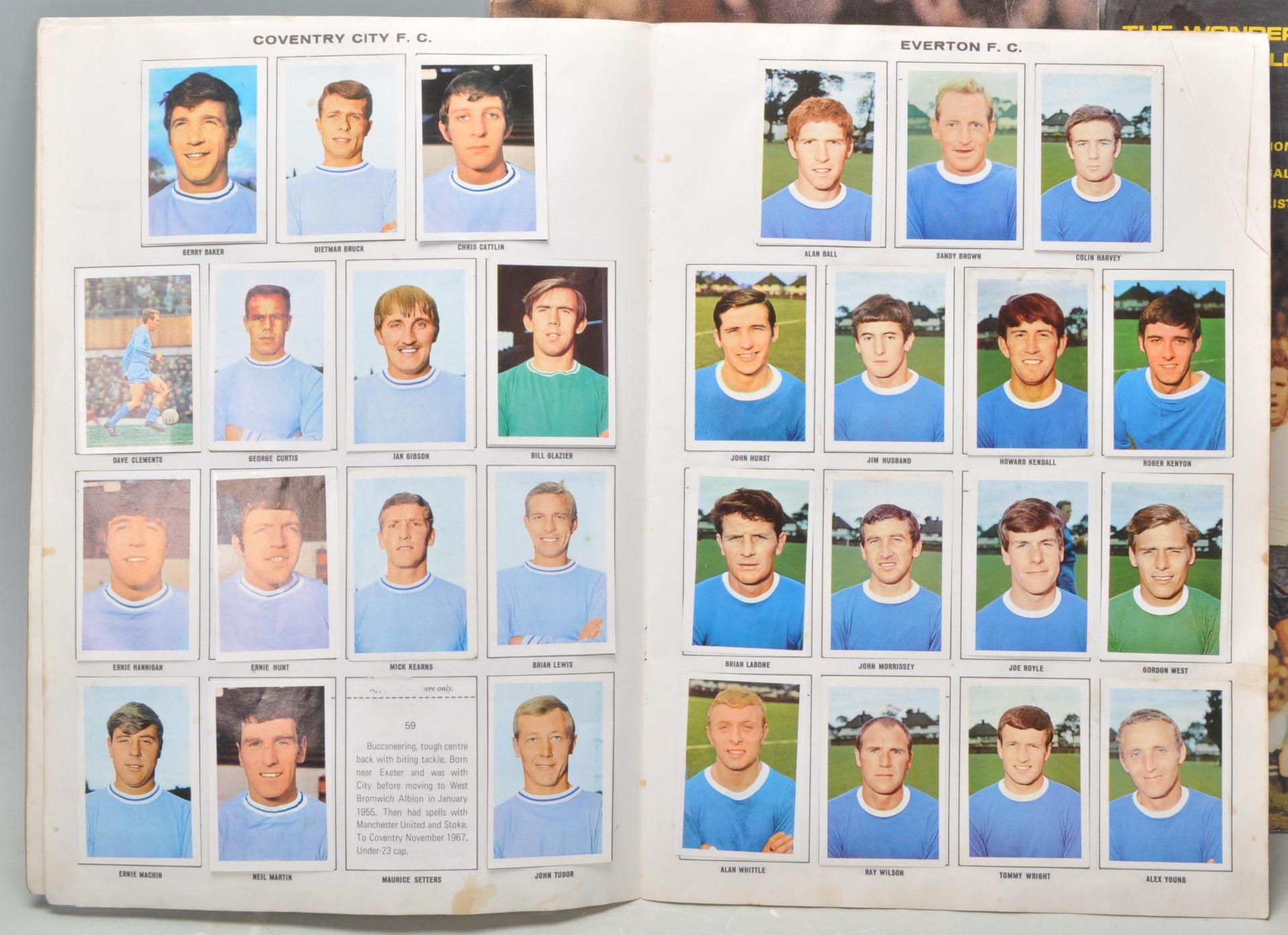 A group of three vintage football Soccer Stars sticker albums to include Gala Collection 1970/71, - Bild 5 aus 49