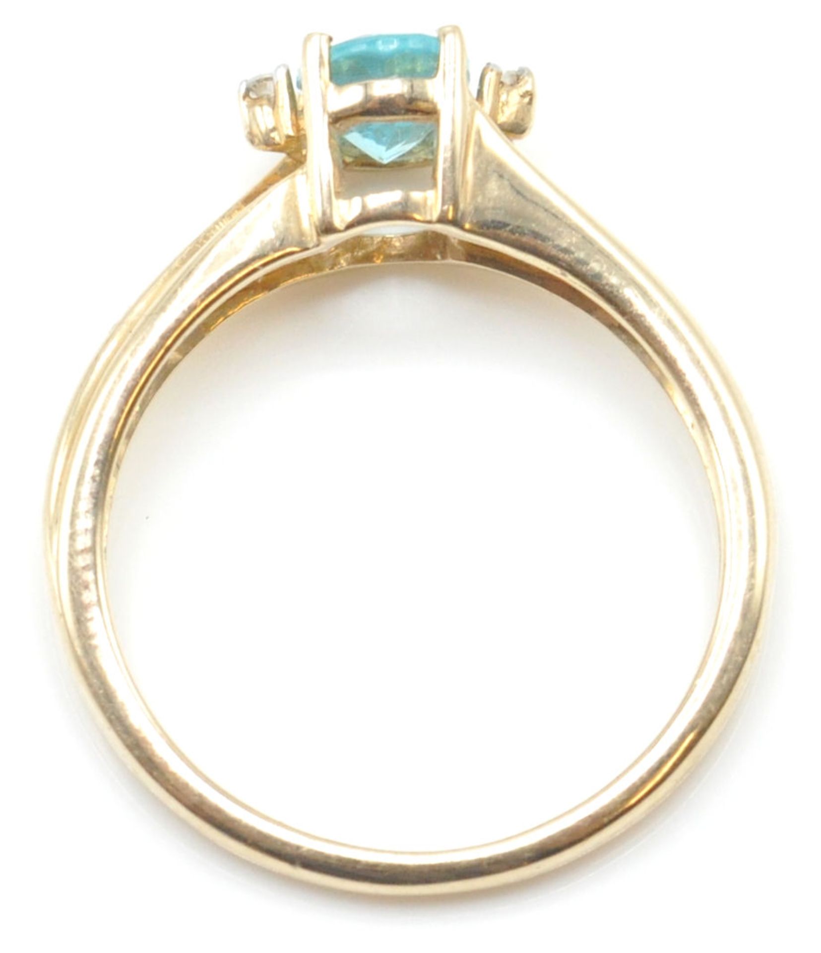 2 9ct gold hallmarked rings. To include a topaz and diamond ring in shaped prong setting - Bild 14 aus 16