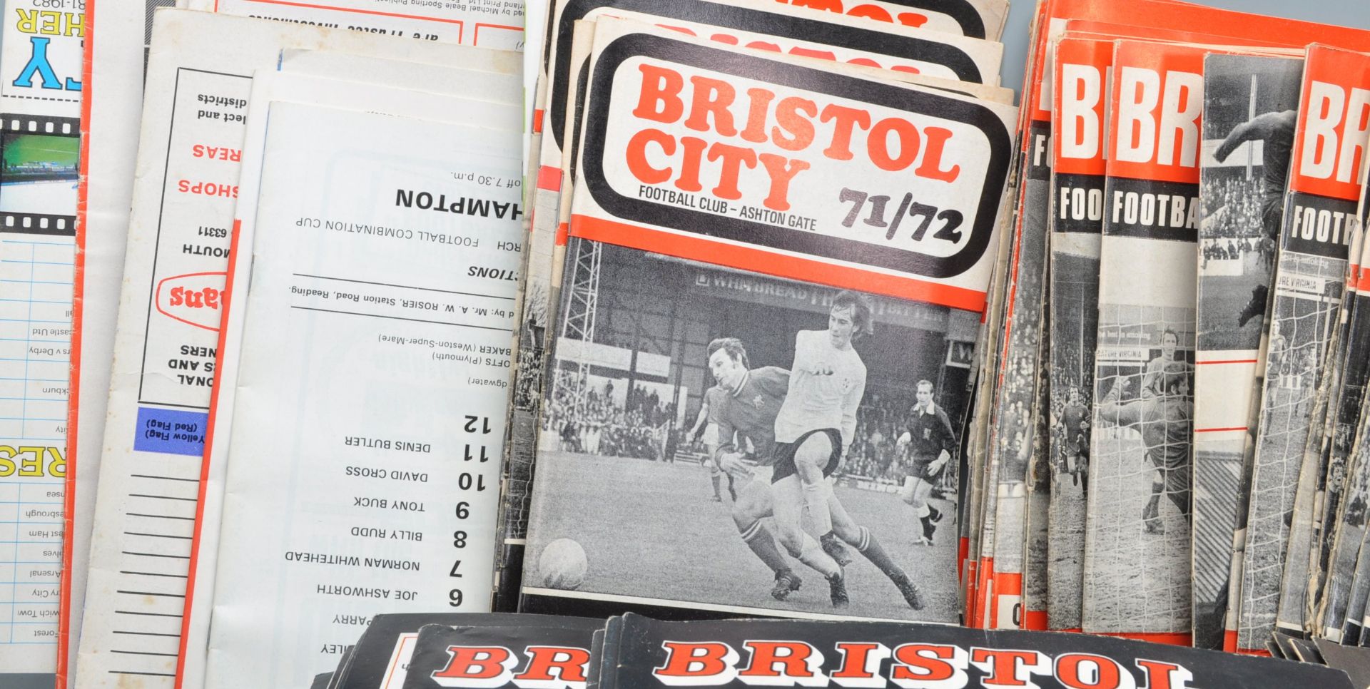 A large collection of vintage 1970's football programmes, mostly being Bristol related including - Bild 4 aus 7