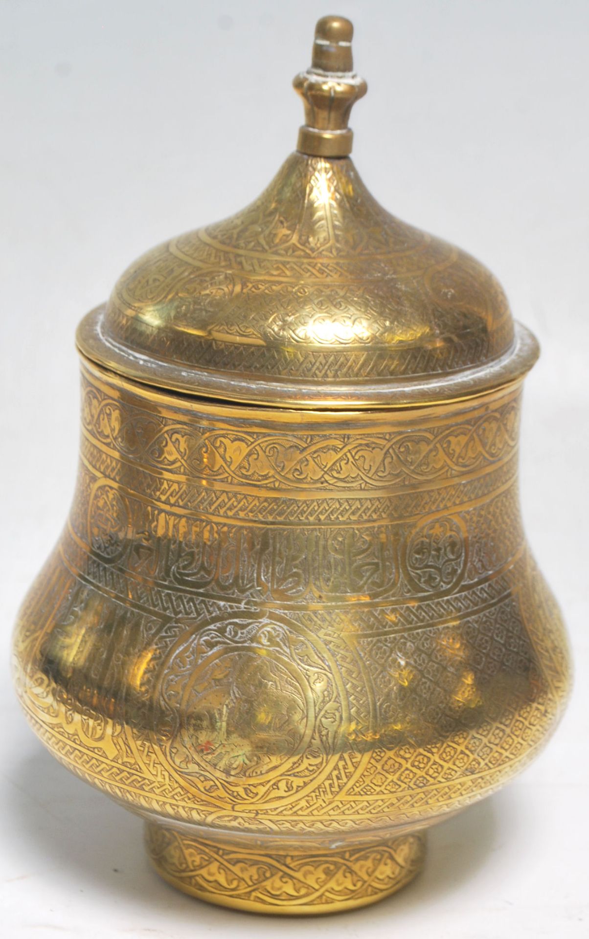 A collection of antique brass ware to include a Middle Eastern Islamic decorated lidded having - Bild 7 aus 11