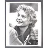 MICHELLE PFEIFFER - AUTOGRAPHED 8X10" PHOTO TO MAK