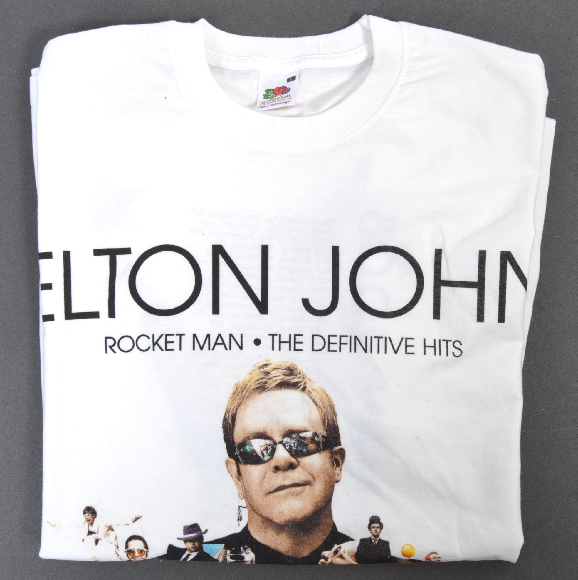 ELTON JOHN - RARE AUTOGRAPHED 2008 TOUR SHIRT - Image 5 of 7