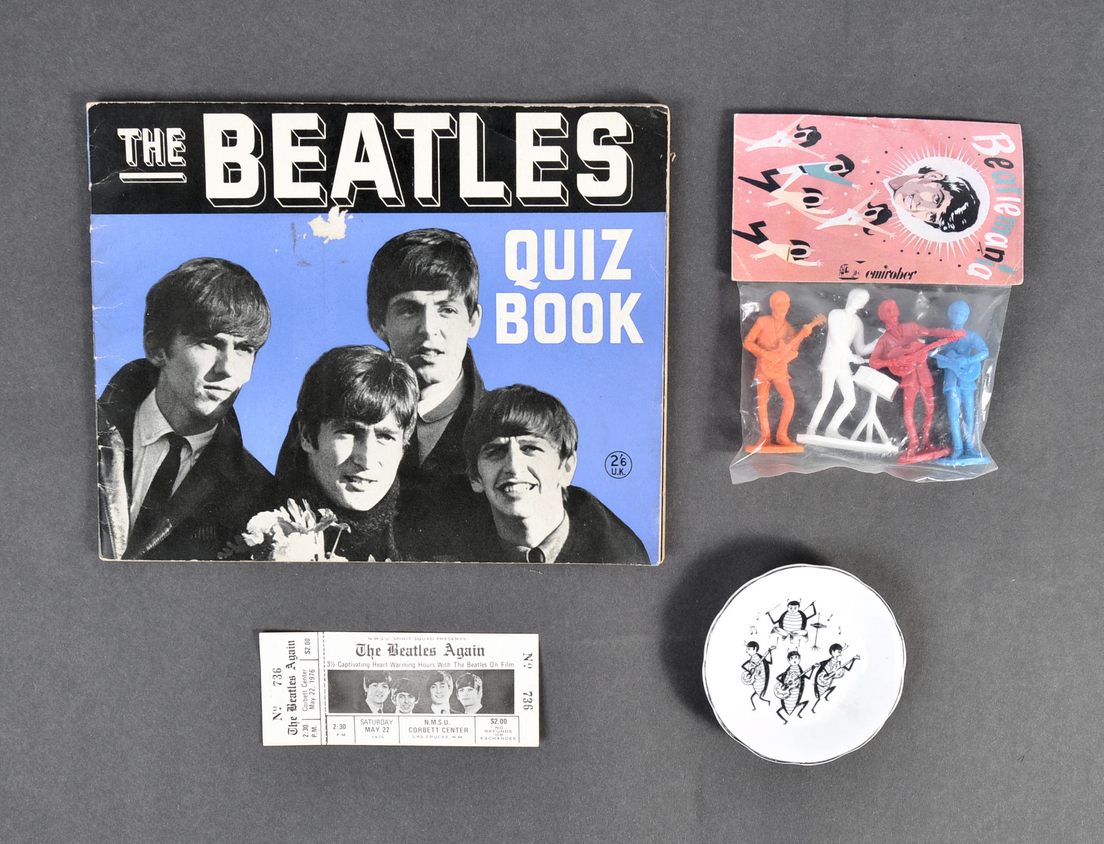 THE BEATLES - COLLECTION OF RARE VINTAGE ITEMS