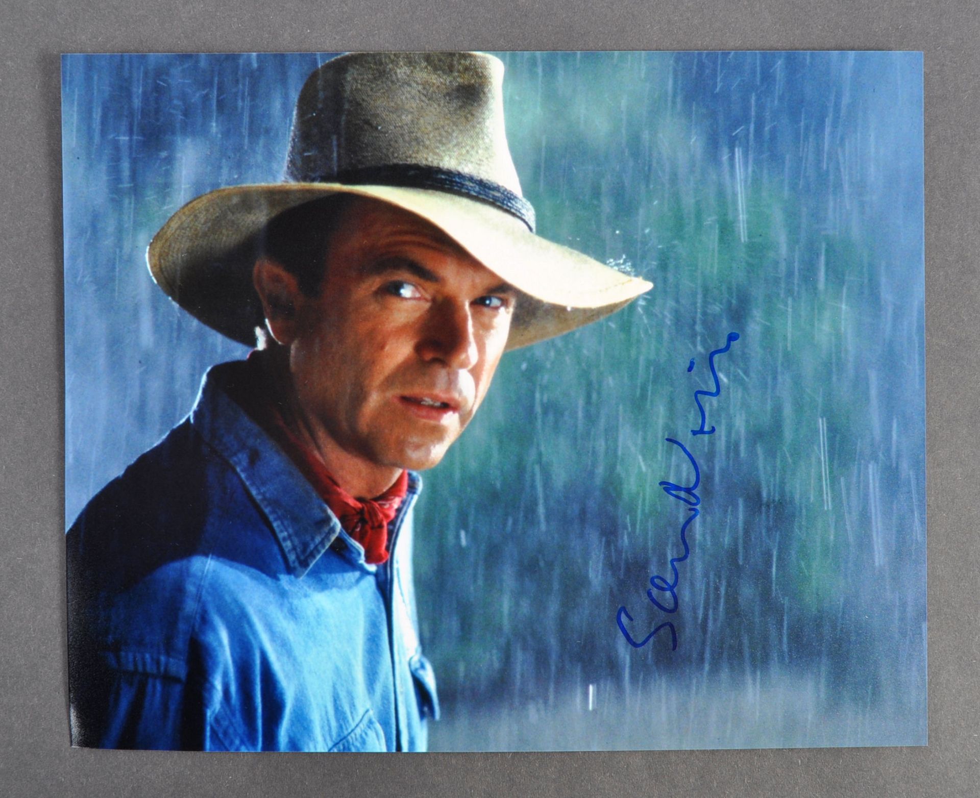 JURASSIC PARK - SAM NEILL - AUTOGRAPHED 8X10" PHOTOGRAPH