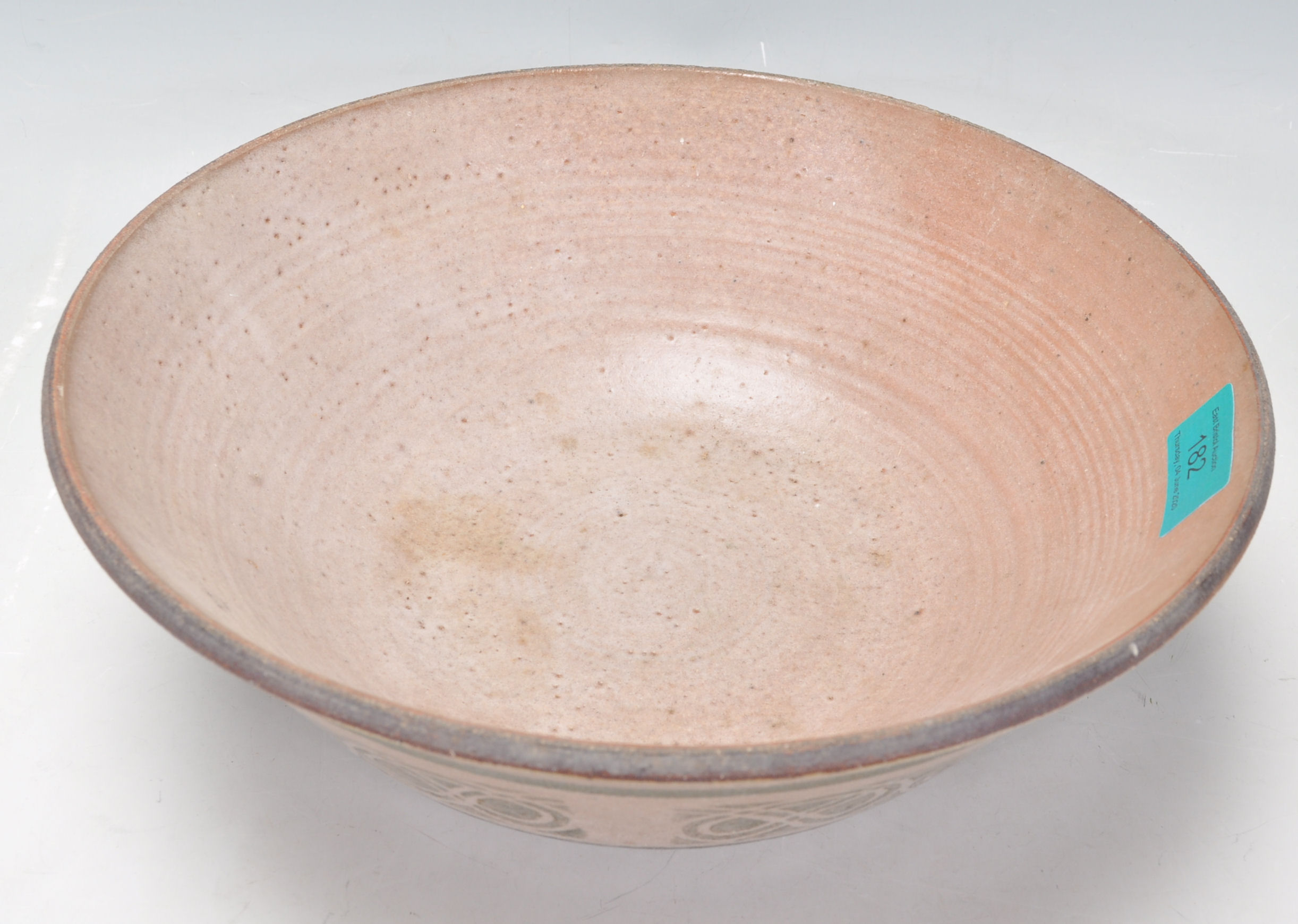 A retro 20th Century studio art pottery bowl havin - Image 5 of 8