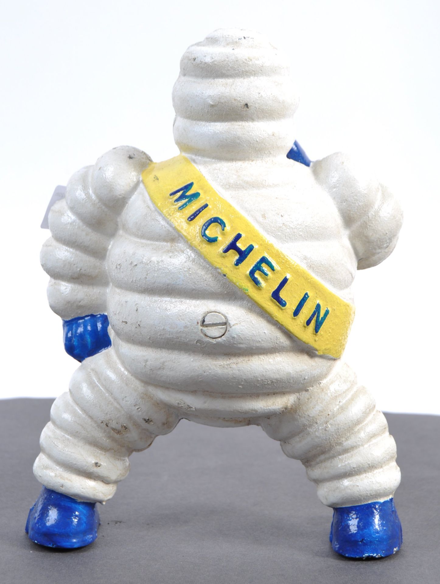 MICHELIN TYRES BIBENDUM FIGURAL CAST IRON MASCOT - Bild 3 aus 4