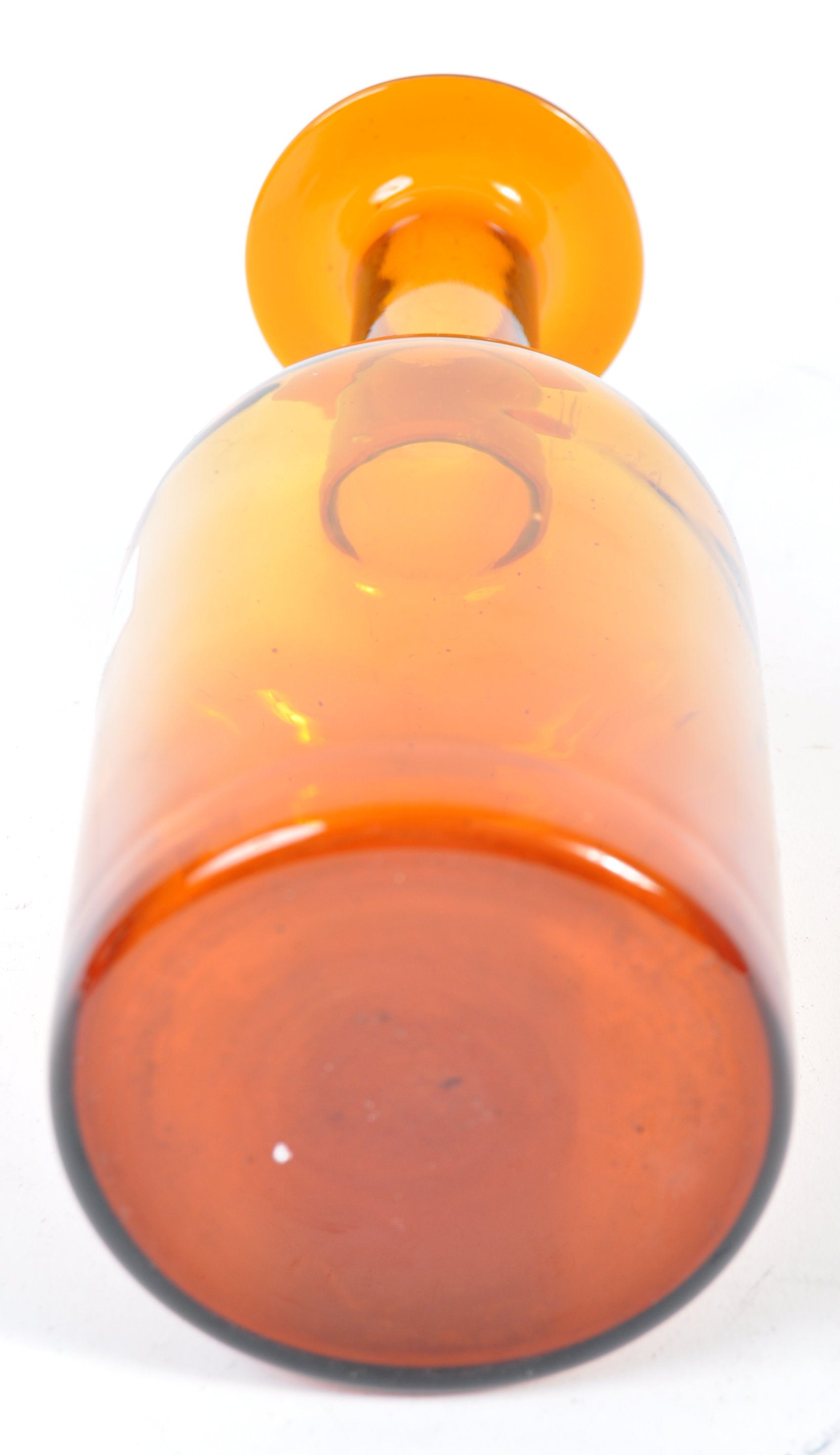 OTTO BRAUER FOR HOLMEGAARD - DANISH AMBER GULL VASE - Image 4 of 4