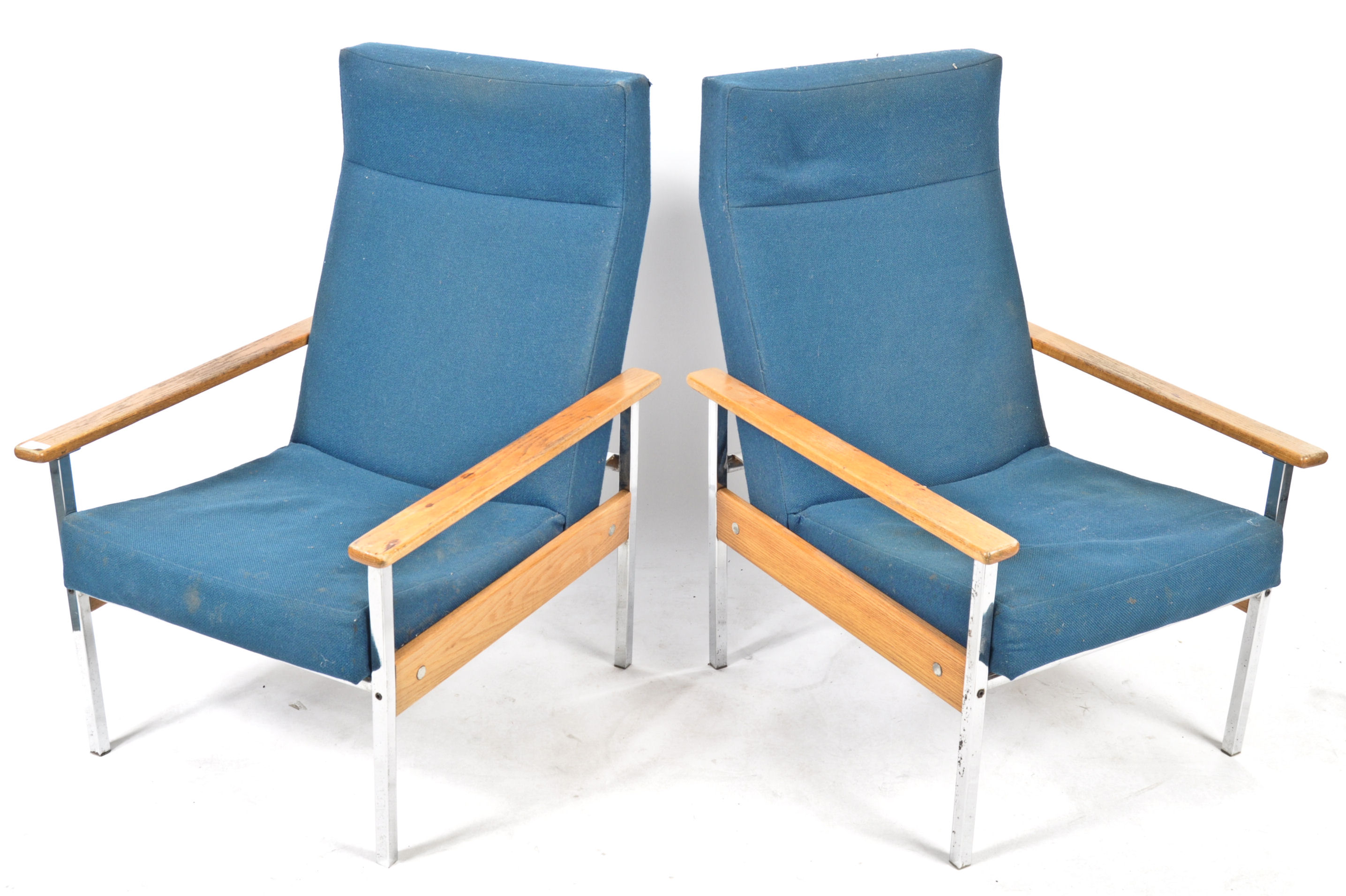 PAIR 1970'S RETRO OAK AND CHROME EASY LOUNGE ARMCHAIRS - Image 2 of 7