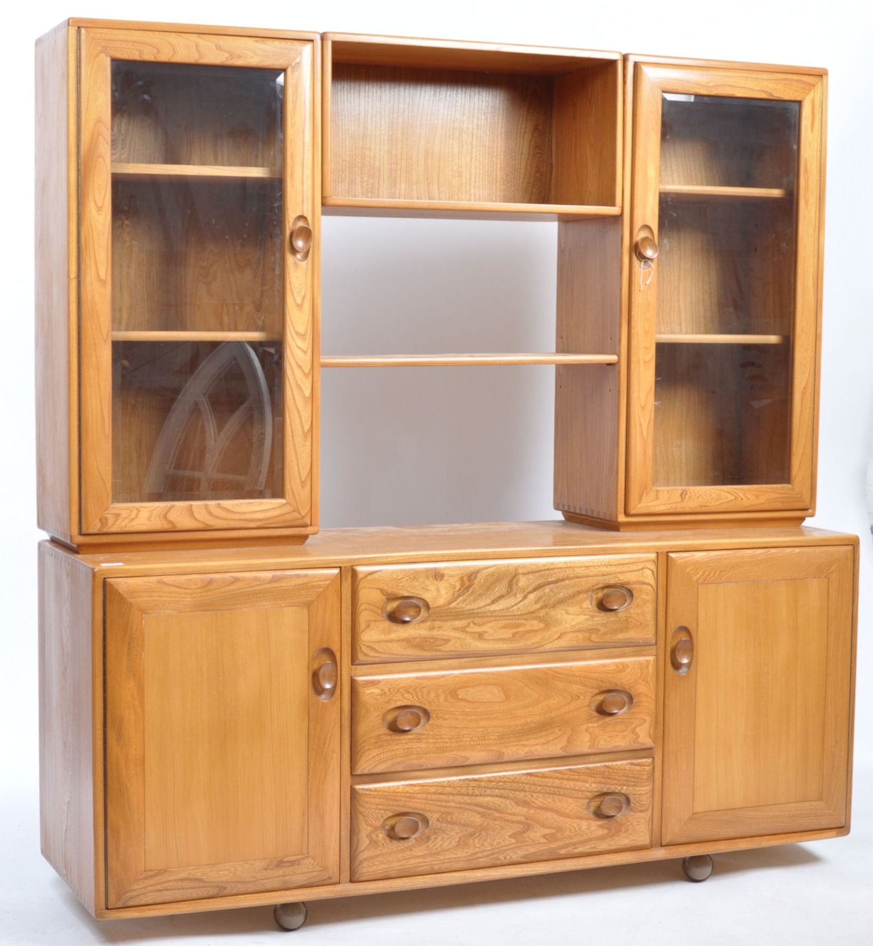 LUCIAN ERCOLANI - ERCOL MODEL 455 WINDSOR DRESSER DISPLAY CABINET