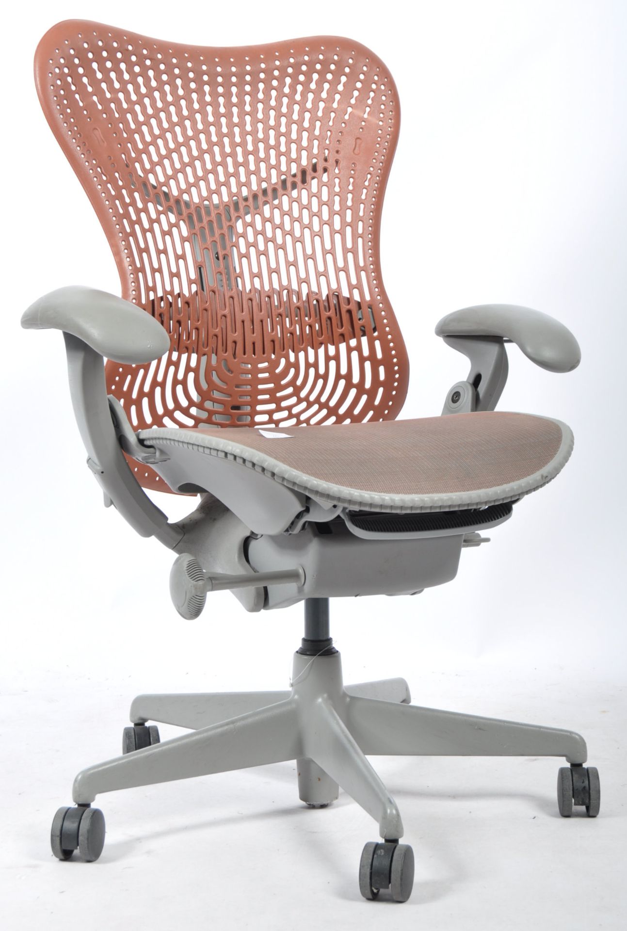 HERMAN MILLER MIRRA 2 SWIVEL DESK CHAIR BY STUDIO 7.5