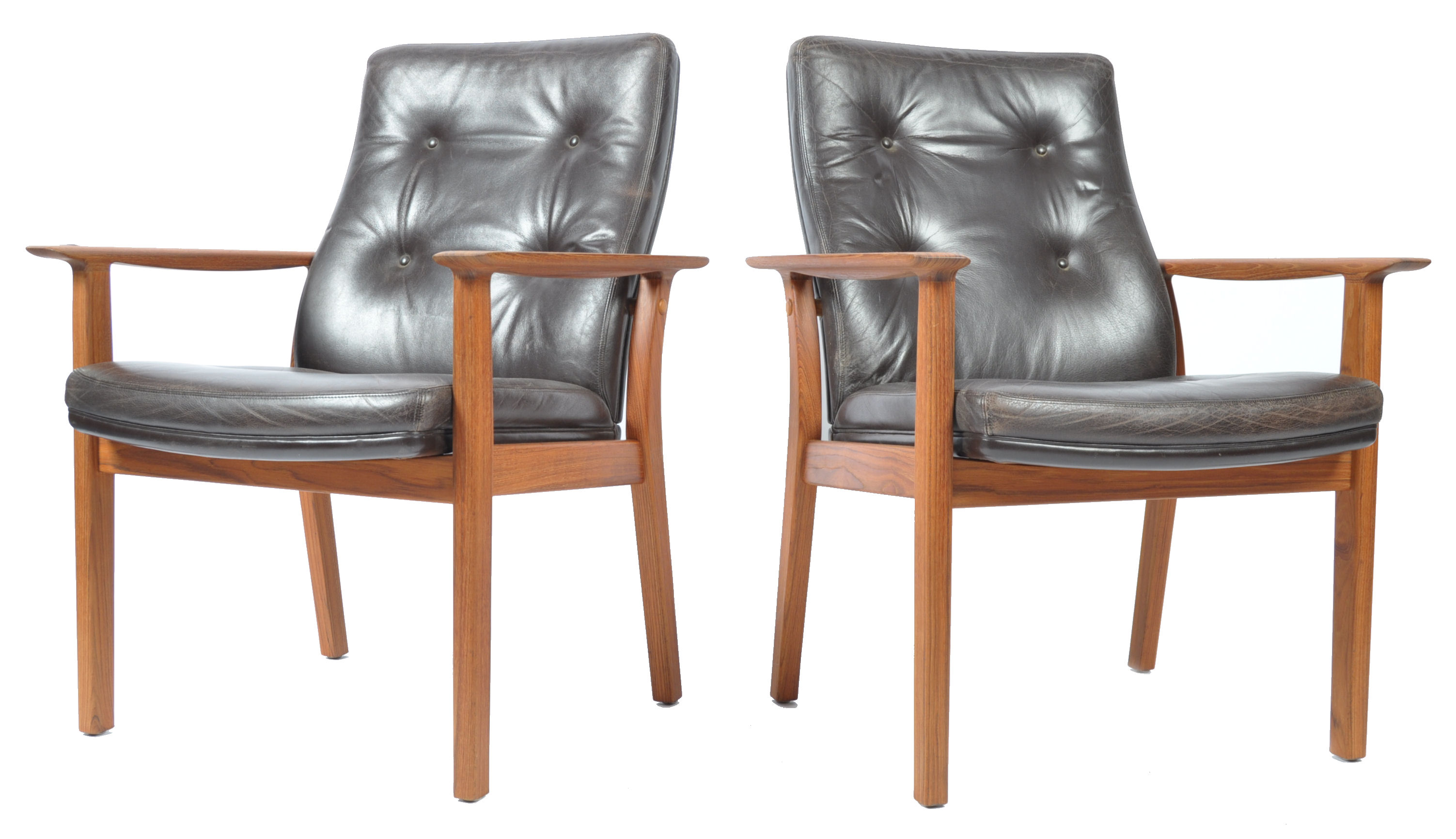 Why is Mid-Century Modern Furniture So Popular? - 1960'S MID CENTURY ARMCHAIRS  