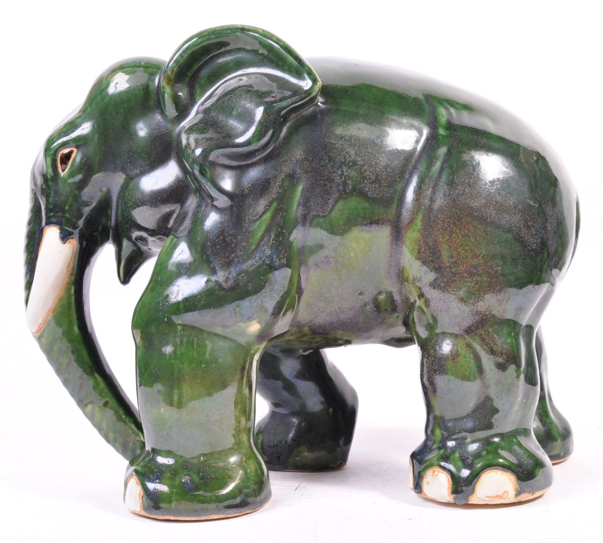 RETRO 1970'S GREEN FLAMBE TYPE GLAZED ELEPHANT FIGURINE - Bild 2 aus 7