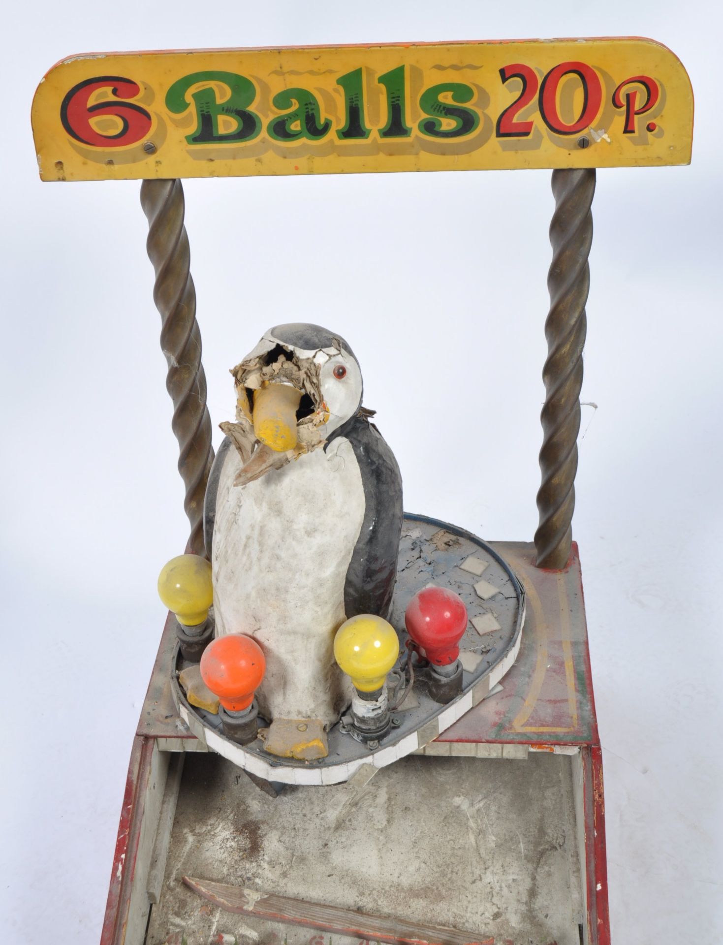 TWO VINTAGE 1970'S RETRO FAIRGROUND AMUSEMENT GAMES - Bild 4 aus 7