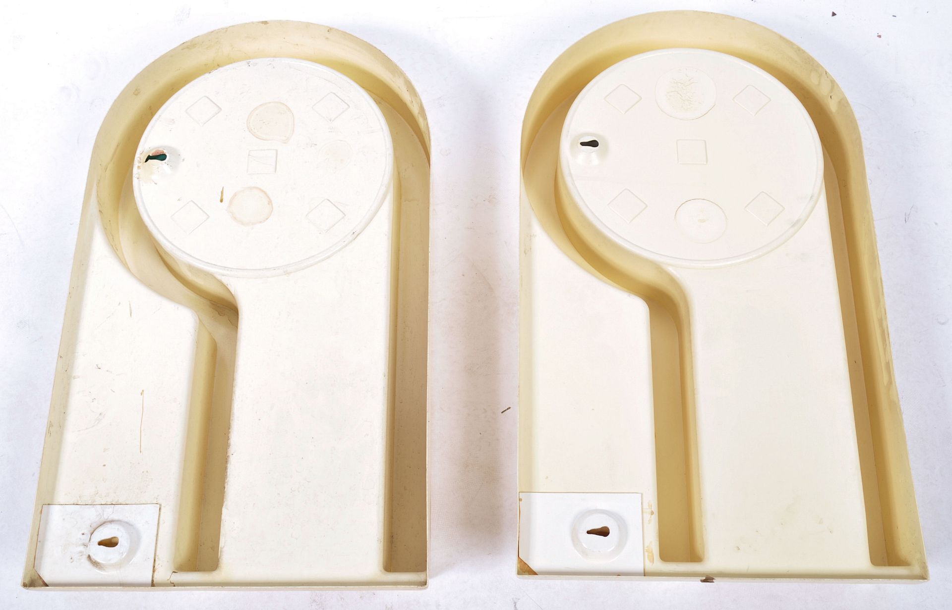 PAIR RETRO 1970'S COMPOSITE RESIN MOULD STUDIO ART MIRRORS - Bild 6 aus 6