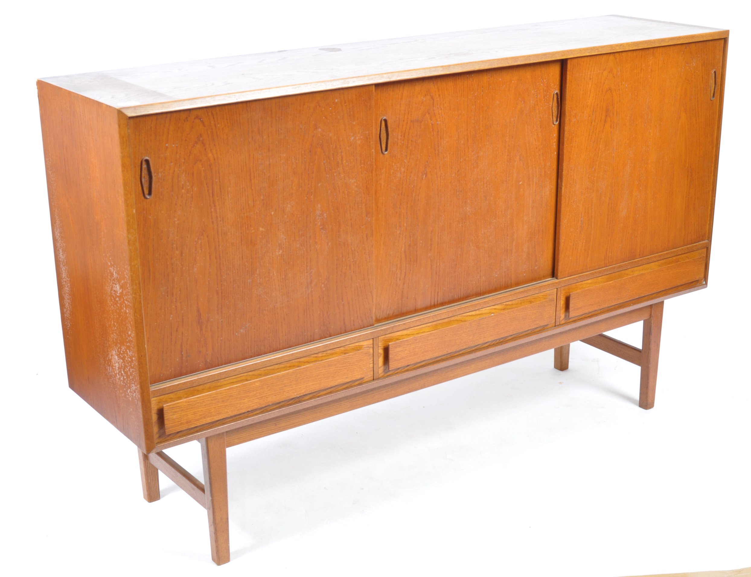 MID CENTURY DANISH MANNER OF ES MOBLER HIGHBOARD CREDENZA - Image 2 of 6