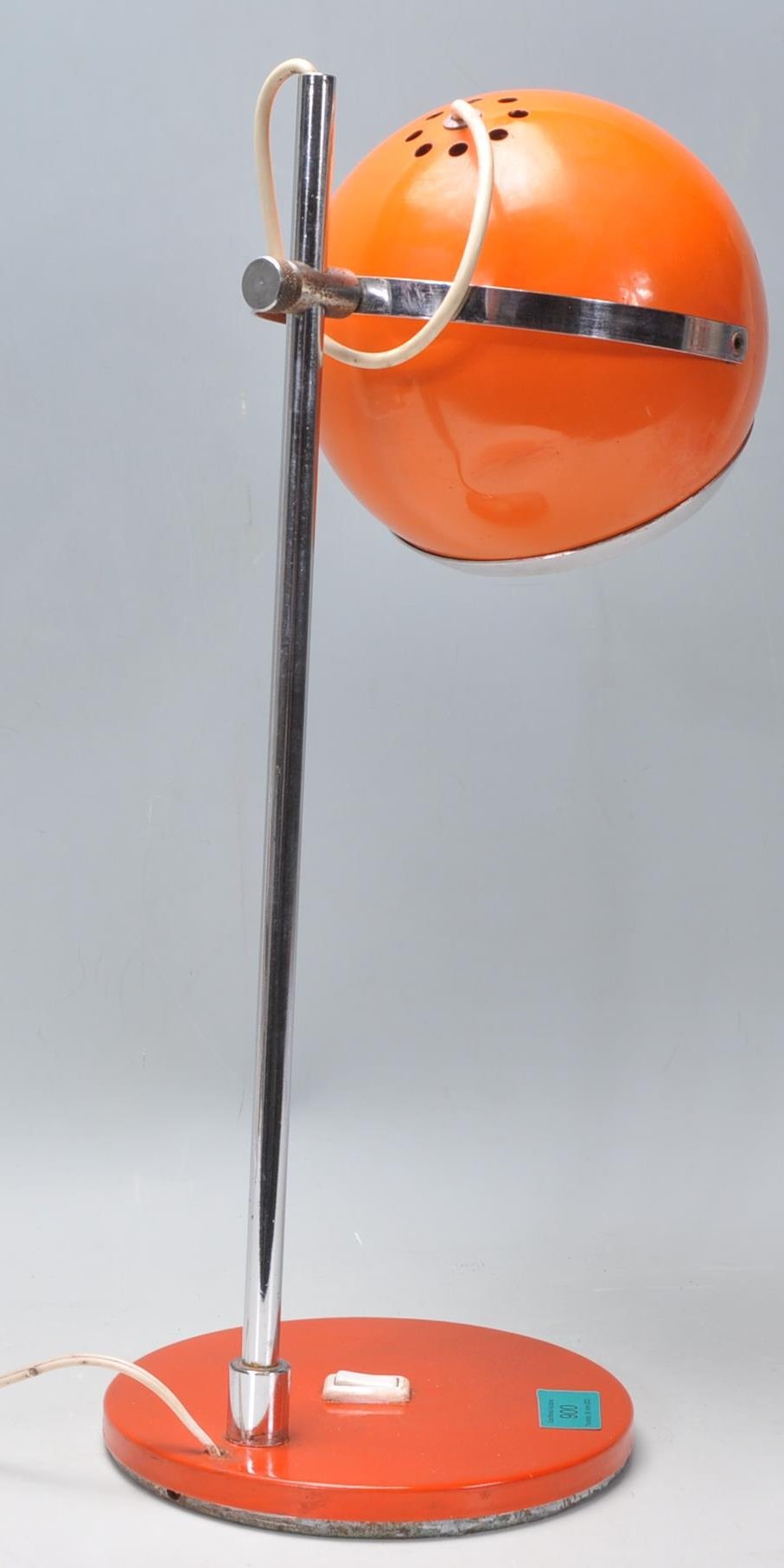 1970S RETRO VINTAGE VIBRANT ORANGE BALL DESK LAMP - Image 4 of 7