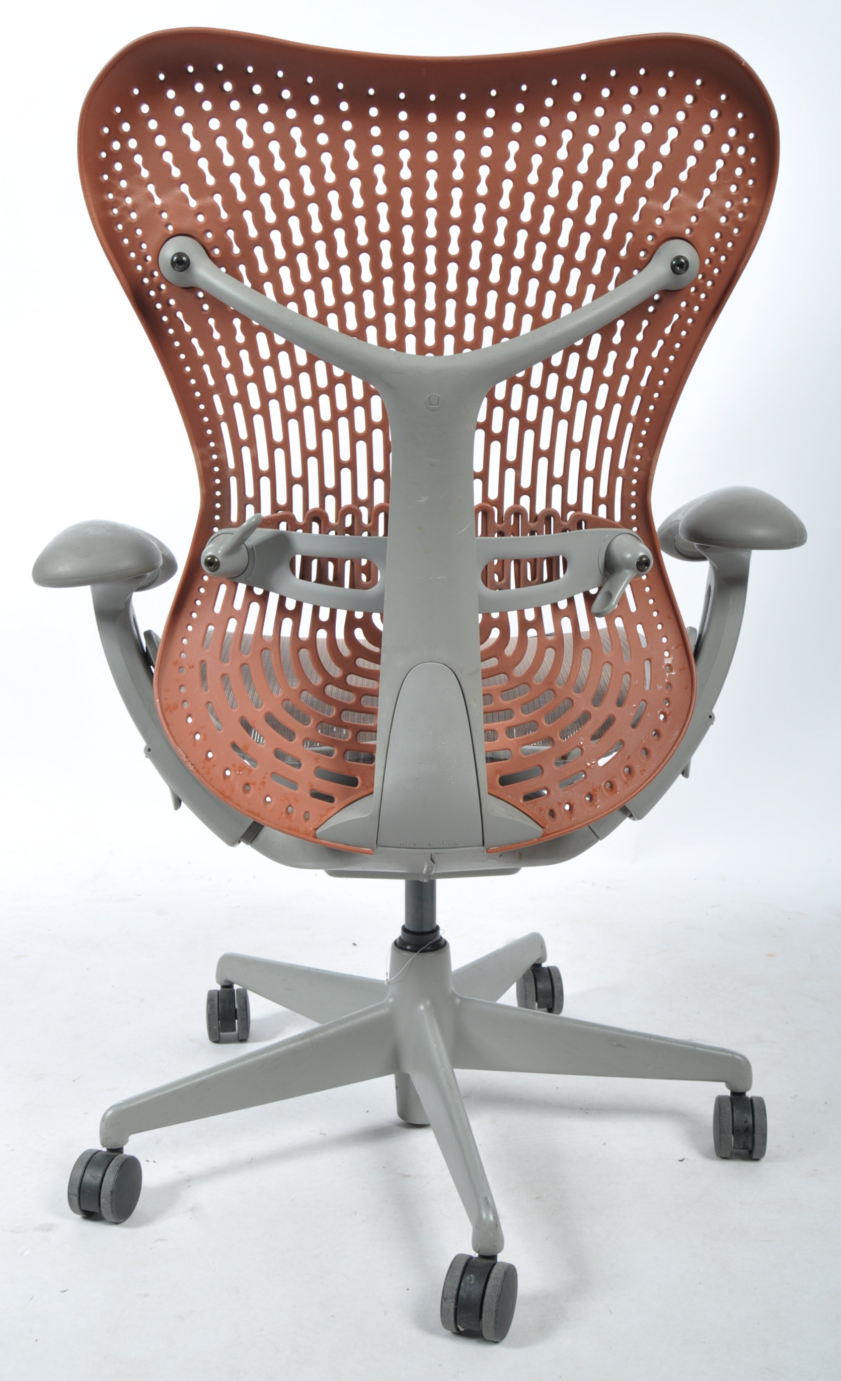 HERMAN MILLER MIRRA 2 SWIVEL DESK CHAIR BY STUDIO 7.5 - Image 7 of 8