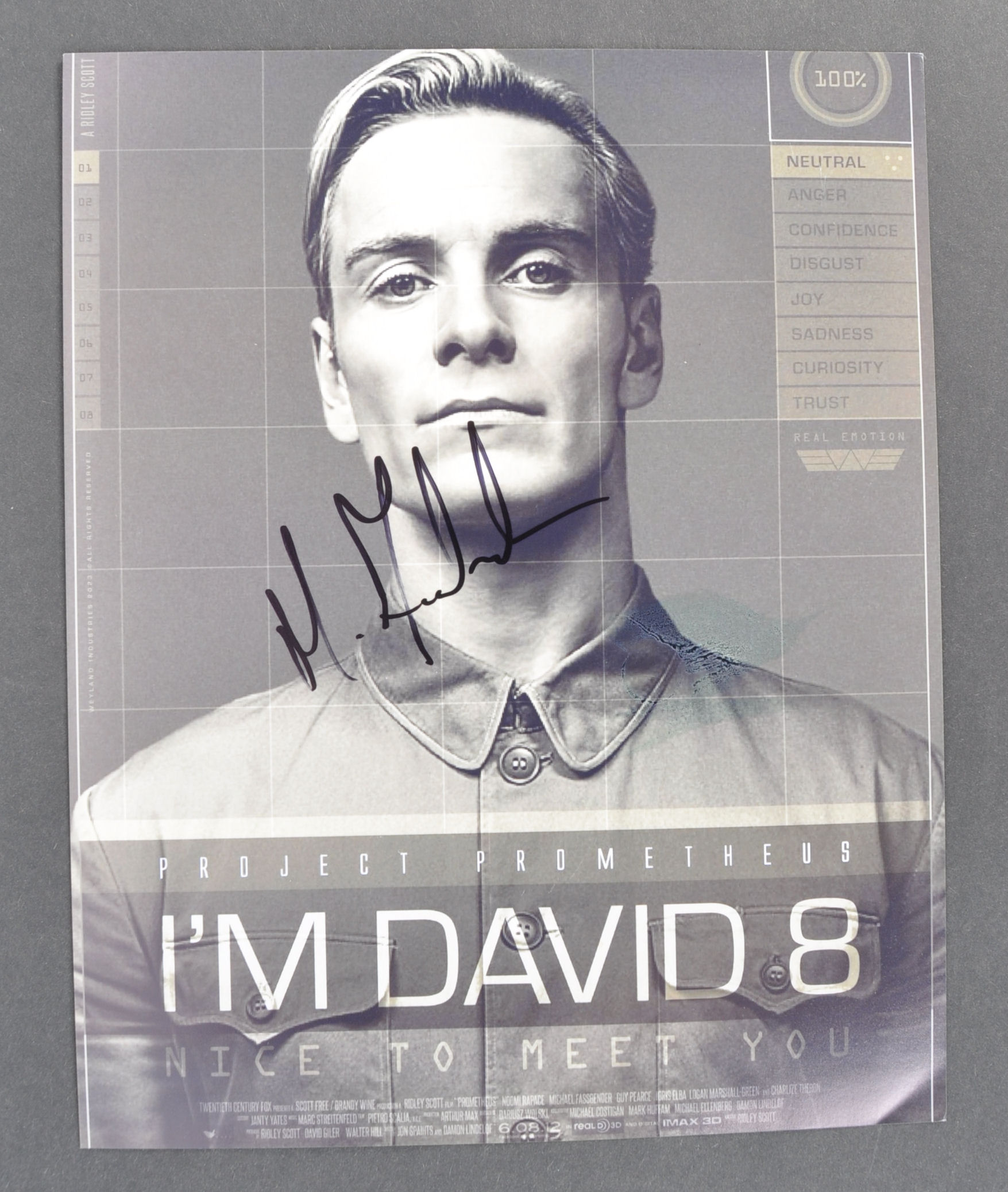 MICHAEL FASSBENDER - PROMETHEUS / ALIEN - SIGNED P