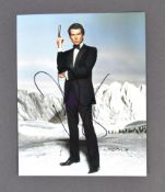 PIERCE BROSNAN - JAMES BOND 007 - RARE SIGNED PHOT