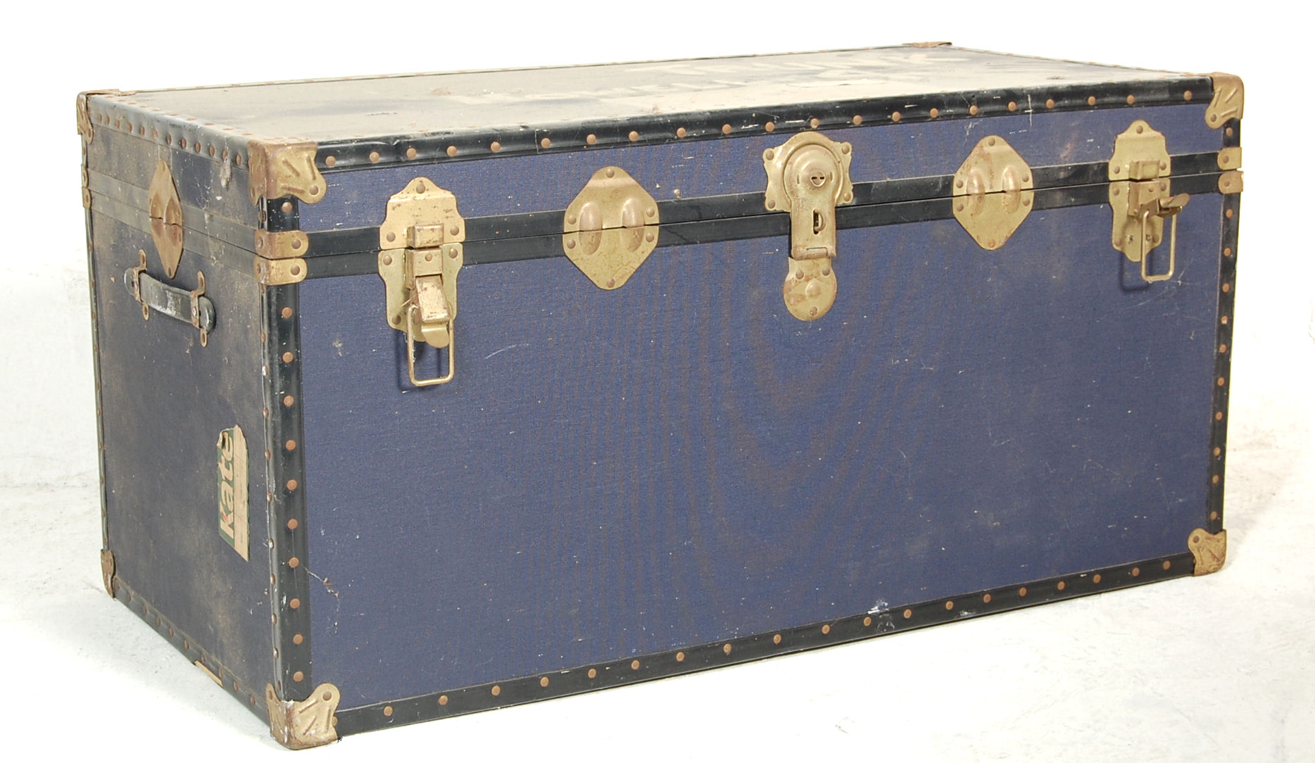A collection of 3 vintage large early to mid 20th Century American canvas steamer / travel trunks. - Bild 2 aus 11