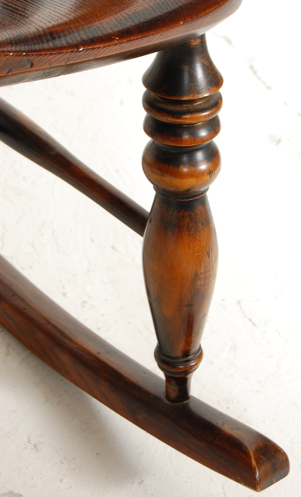 A good quality reproduction 19th Century Victorian Windsor rocking chair having a hooped back with a - Image 3 of 12