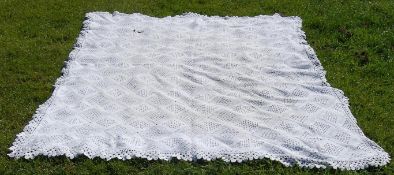 A large impressive 19th Century Victorian white wool crochet bedspread / blanket having diamond