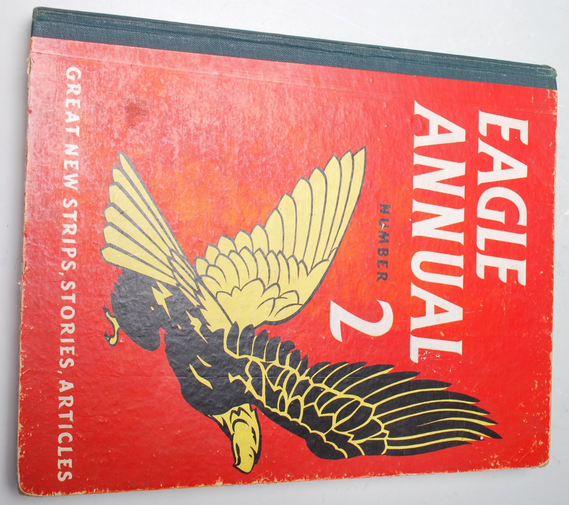 A group of five vintage retro Eagle Annual annuals by Hilton Press Ltd, edited by Marcus Morris to - Bild 15 aus 22