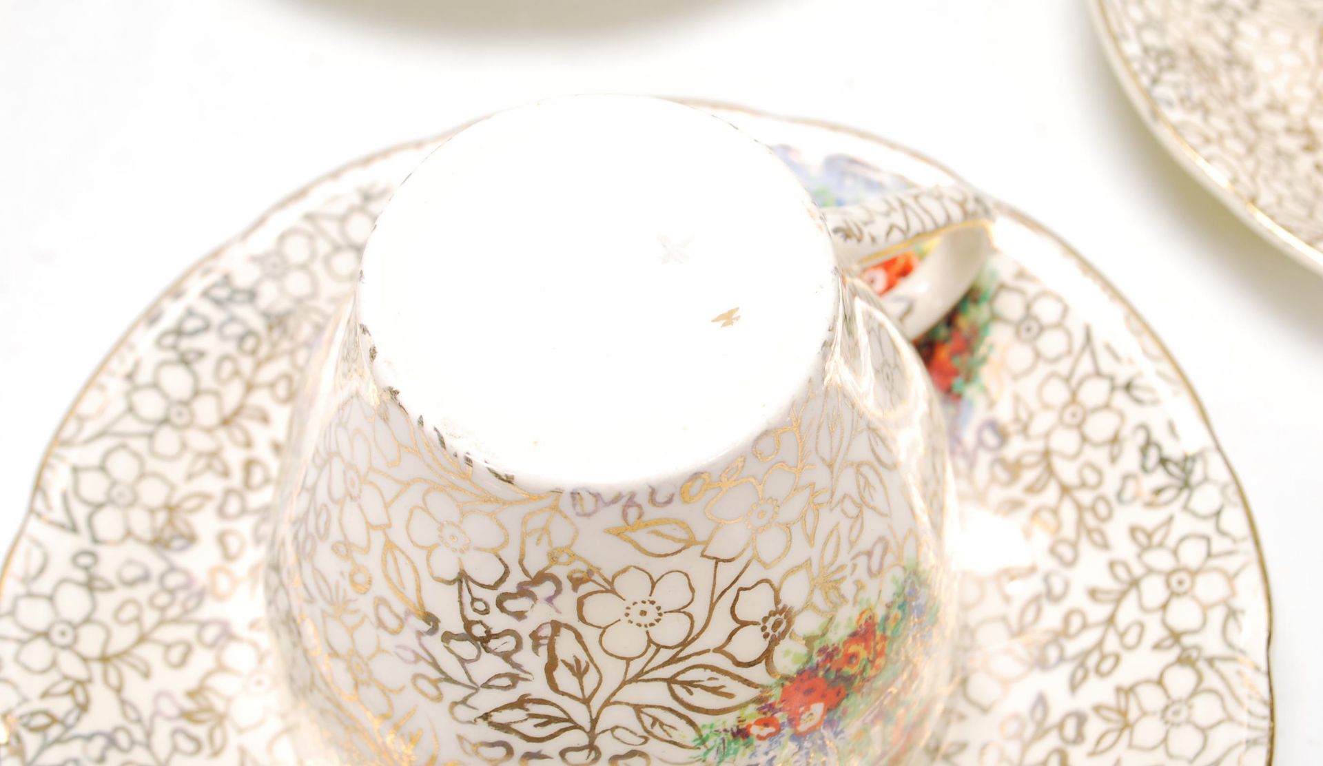 A vintage 1930s fine bone china 21 piece tea servi - Bild 5 aus 18