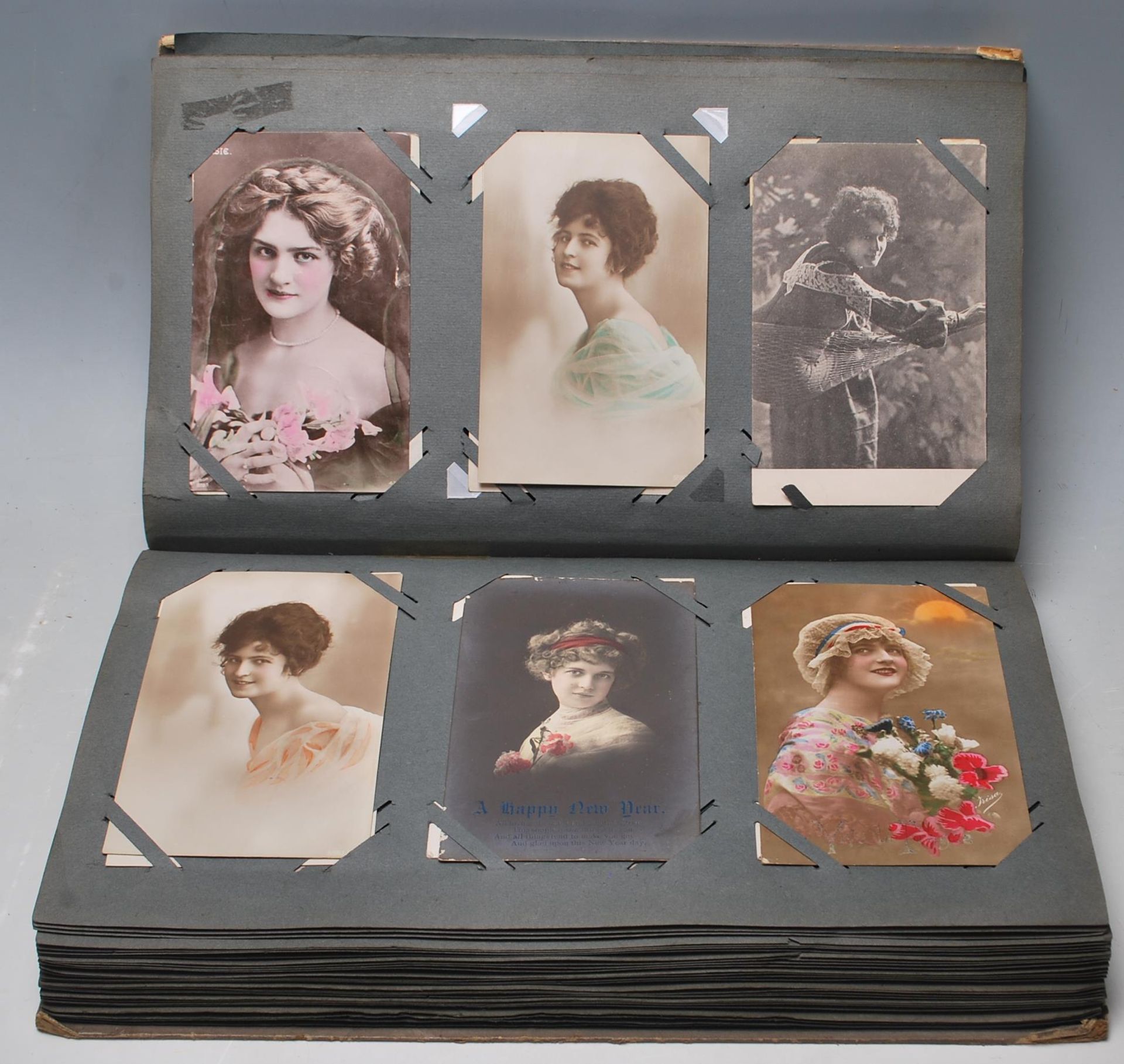 YOUNG LADIES on Postcards. 282 cards, mostly circa Edwardian in contemporary album with Art - Bild 6 aus 10