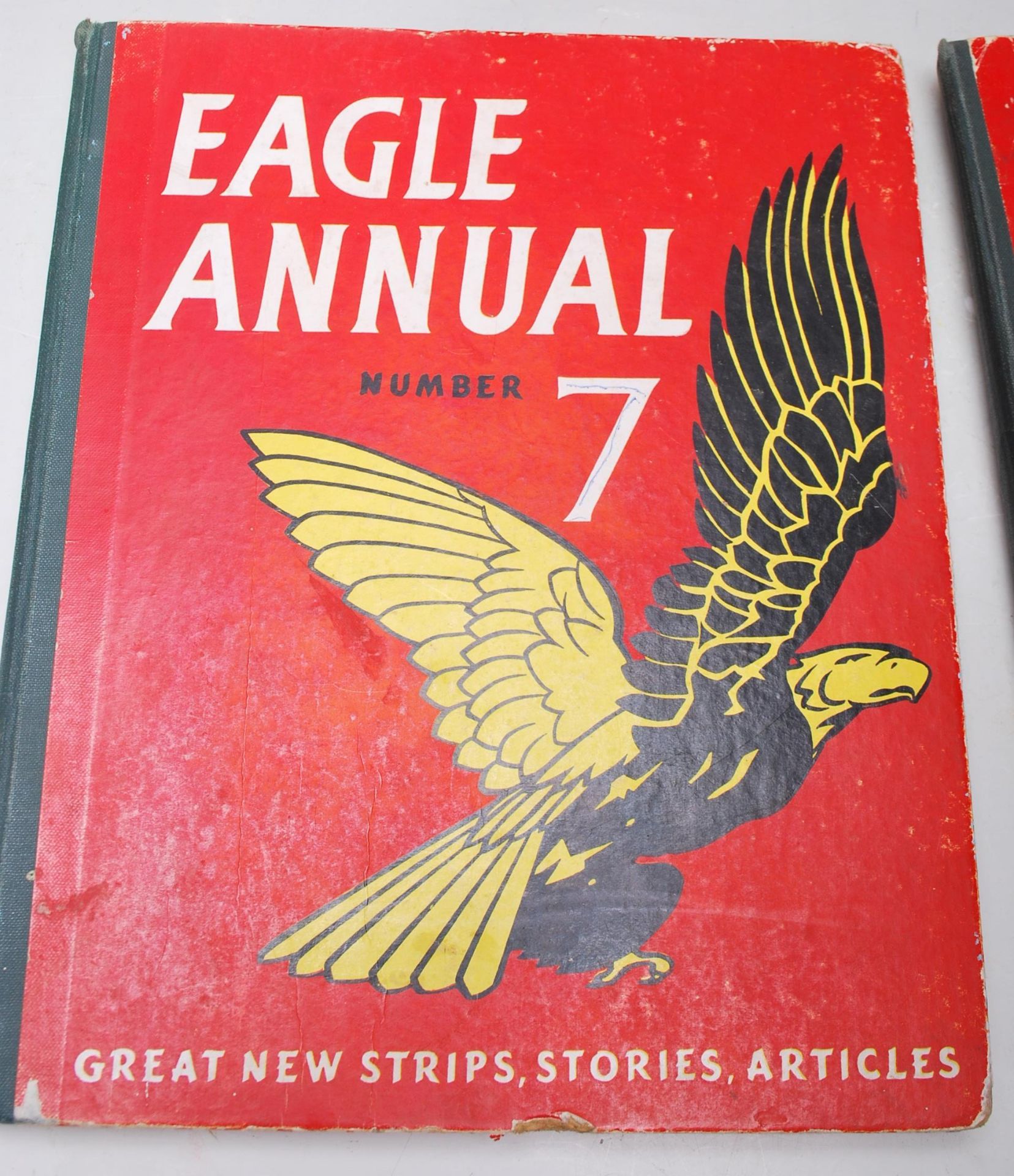 A group of five vintage retro Eagle Annual annuals by Hilton Press Ltd, edited by Marcus Morris to - Bild 4 aus 22