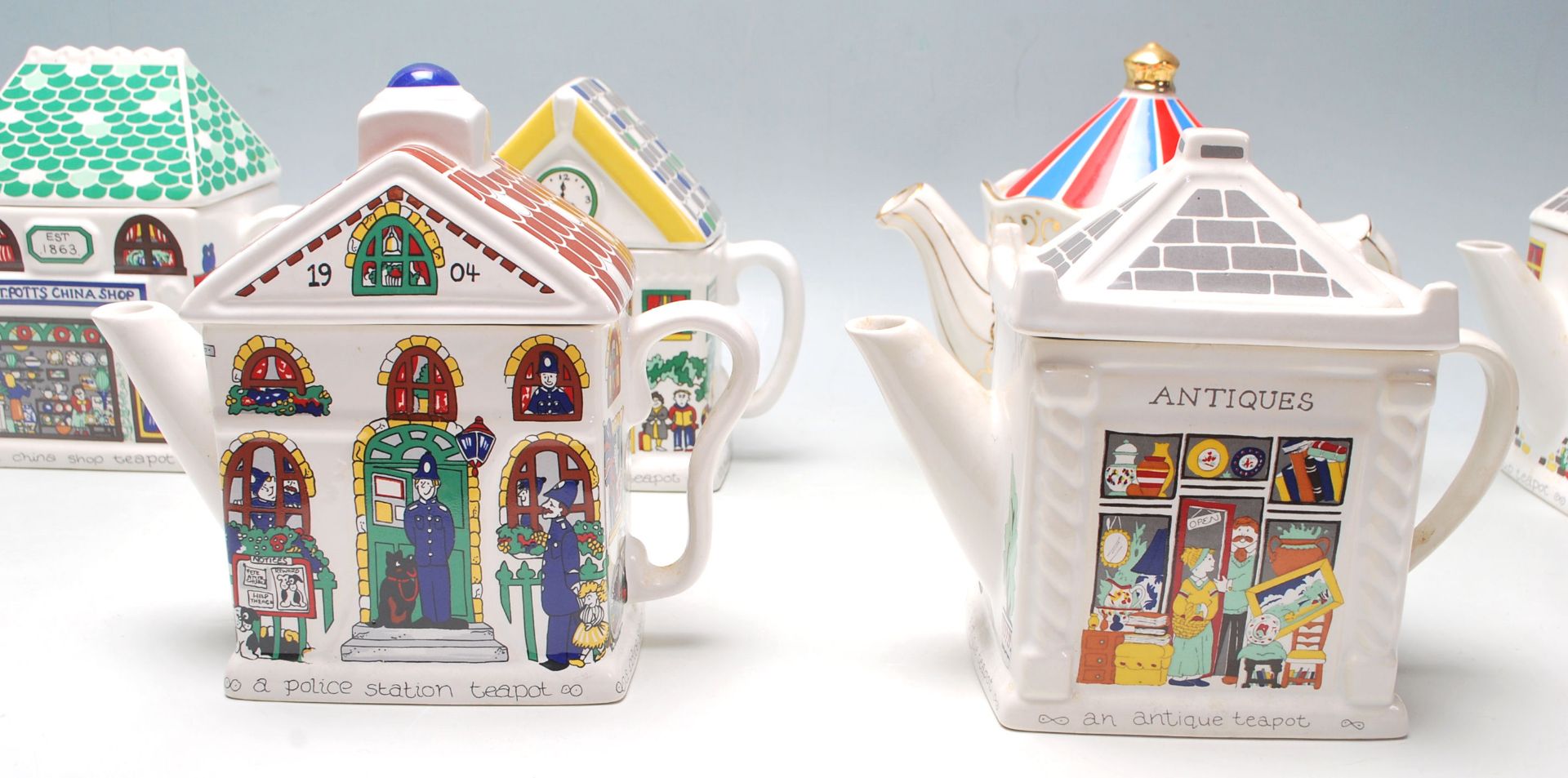 A collection of six 20th century retro teapots made by Wade being modelled in a vintage and - Bild 5 aus 7