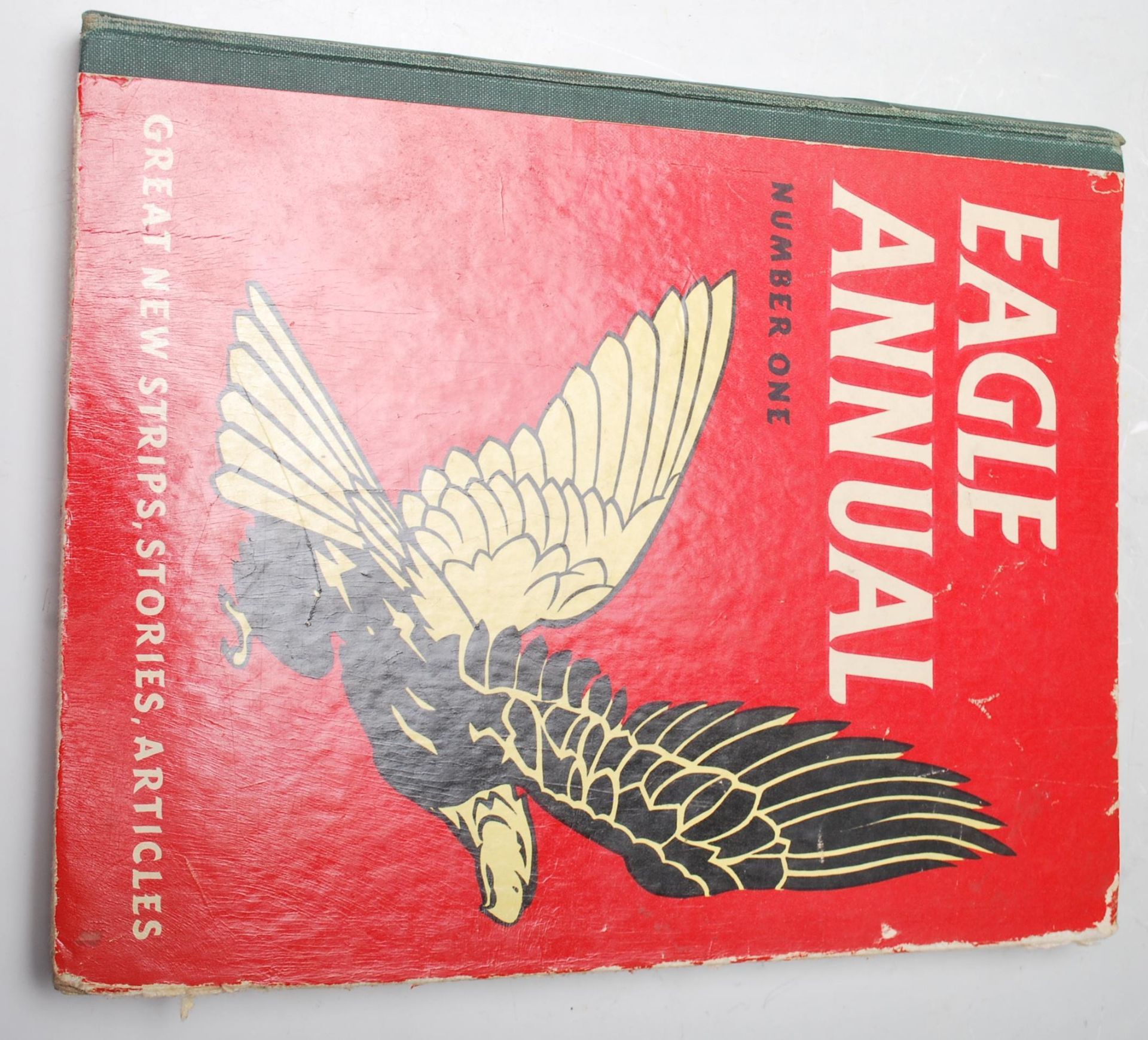 A group of five vintage retro Eagle Annual annuals by Hilton Press Ltd, edited by Marcus Morris to - Bild 11 aus 22