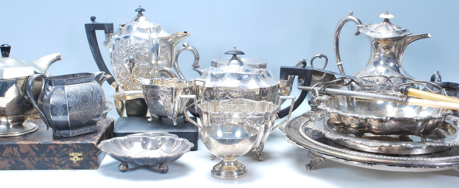 A collection of early 20th Century silver plated items to include a silver plated kettle having