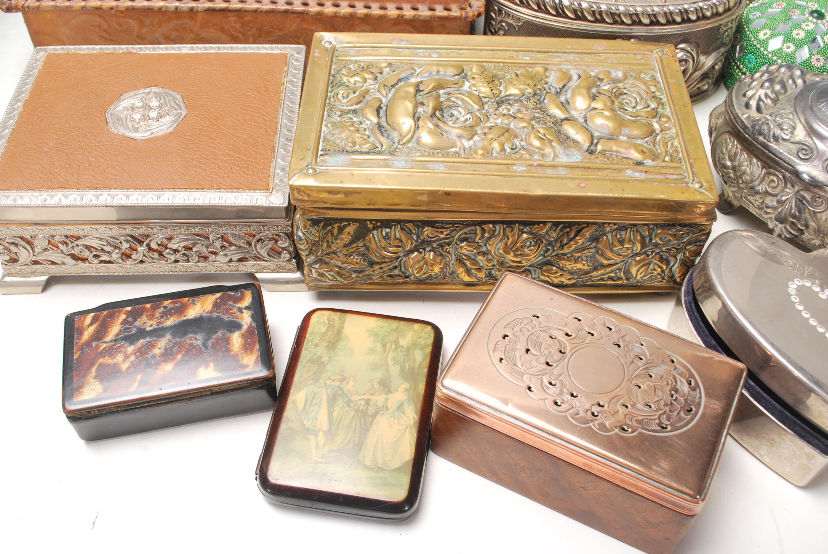 A large collection of vintage jewellery boxes to include wooden examples, white metal with relief - Image 8 of 8